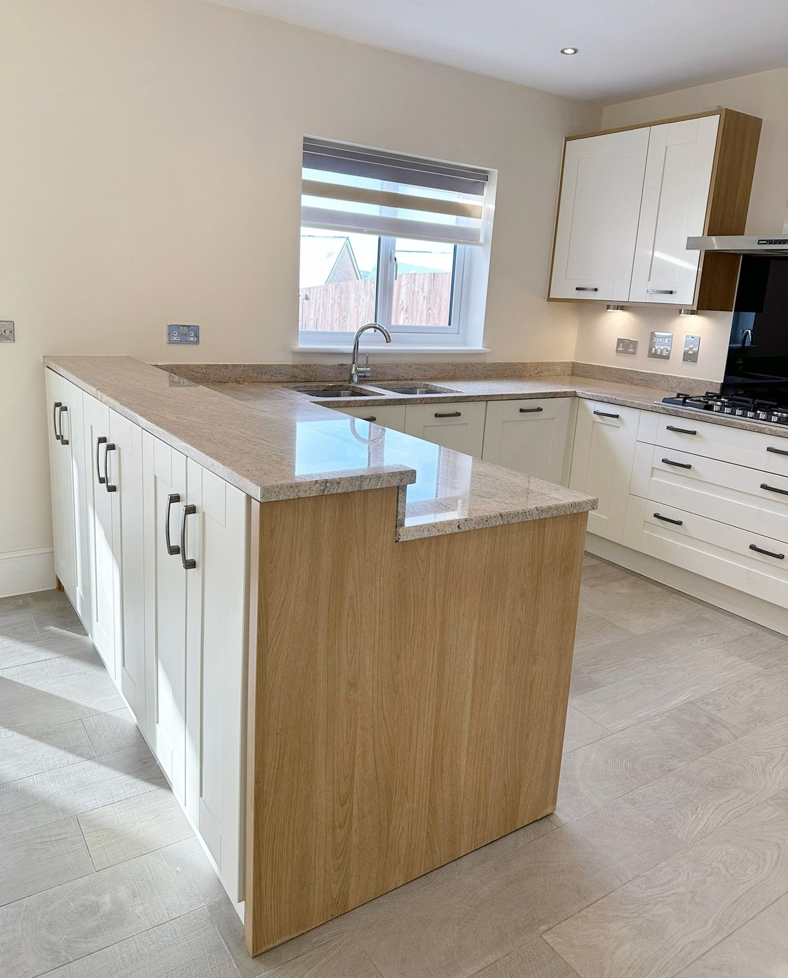 1 x SYMPHONY Contemporary Bespoke Fitted Shaker-Style Kitchen, With Branded Appliances, Granite Tops - Image 2 of 36