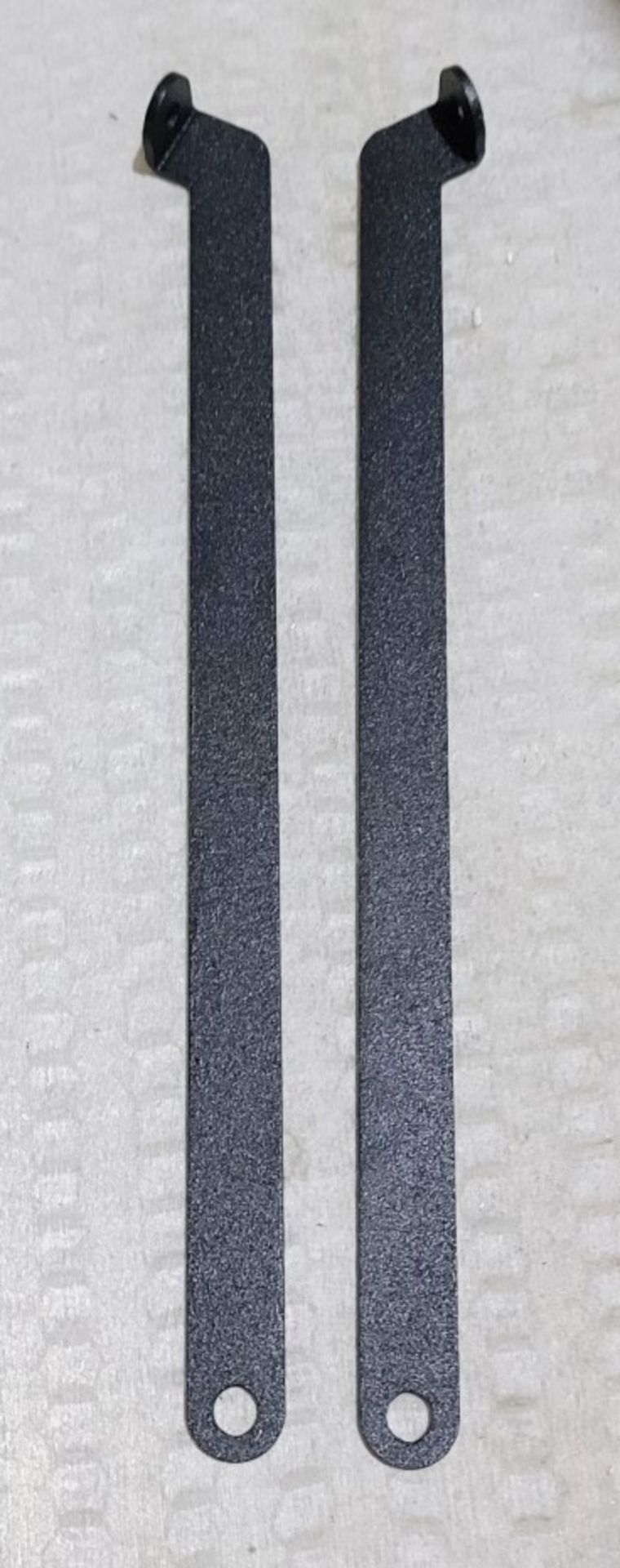 1 x WOOOD 'Gyan Legplank' Light Oak Shelf With Black Metal Braces 80cm - Image 6 of 7
