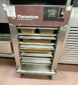 1 x THERMODYNE 300NDNL 5-Shelf Counter-top Slow Cook and Hold Oven, With Castor Base - Phase 1 /