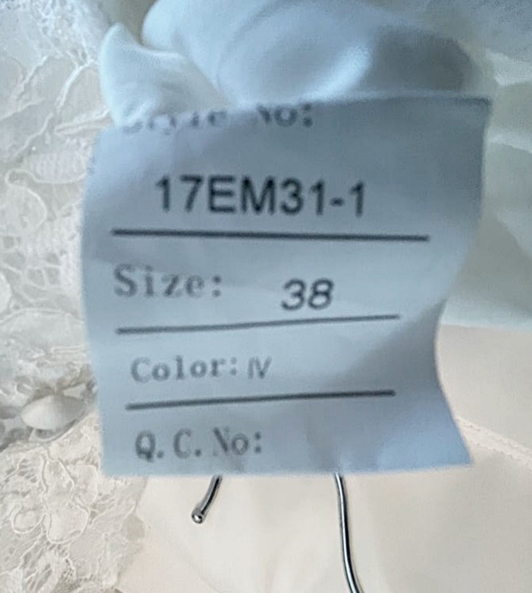 1 x DIANE LEGRAND Designer Fishtail Wedding Dress Bridal Gown - Style: 7209 - Size: UK 10 - Original - Image 9 of 10