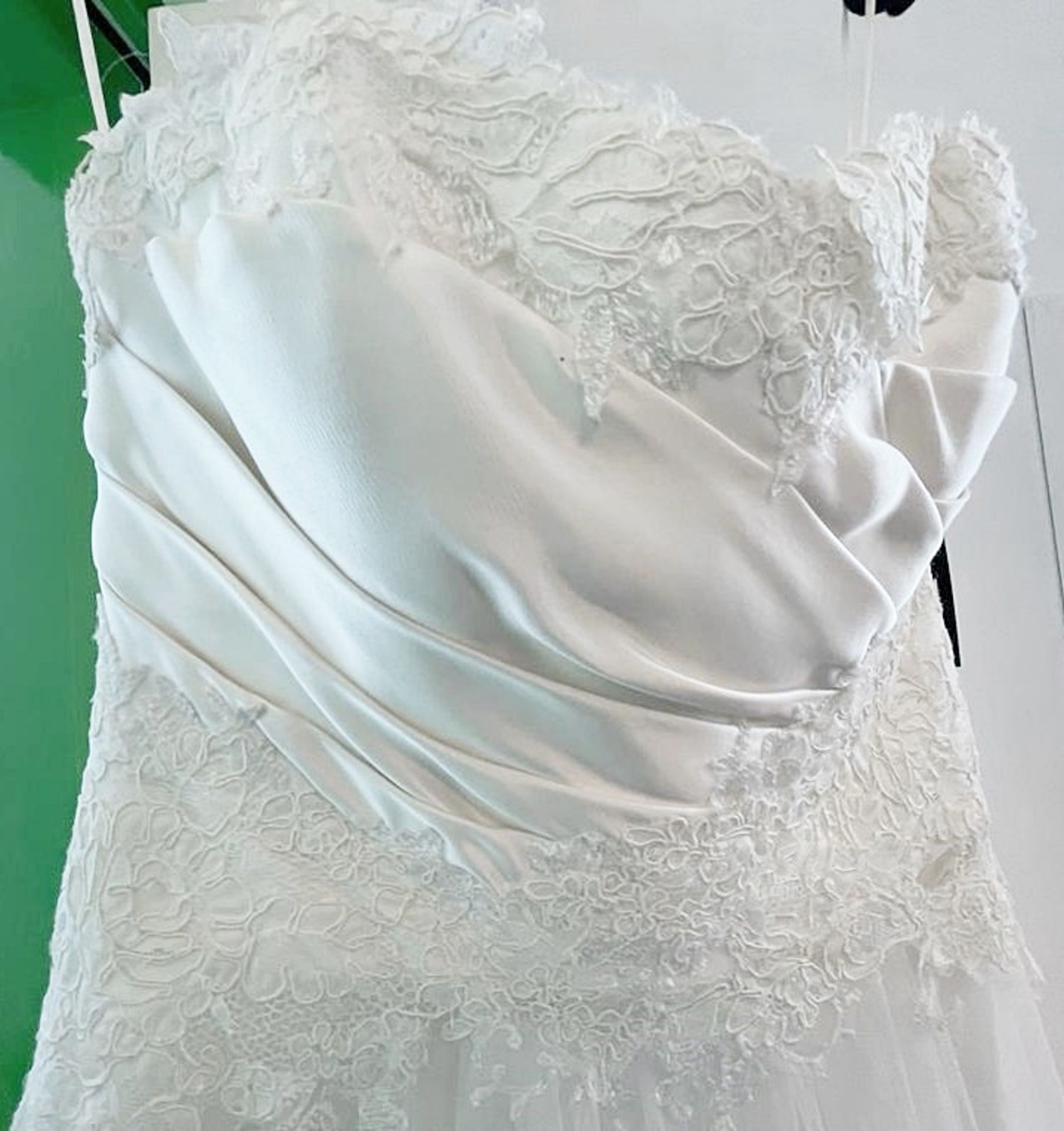 1 x LUSAN MANDONGUS / ANNASUL Y 'Infinity' Strapless Designer Wedding Dress - UK 12 - RRP £1,700 - Image 3 of 8