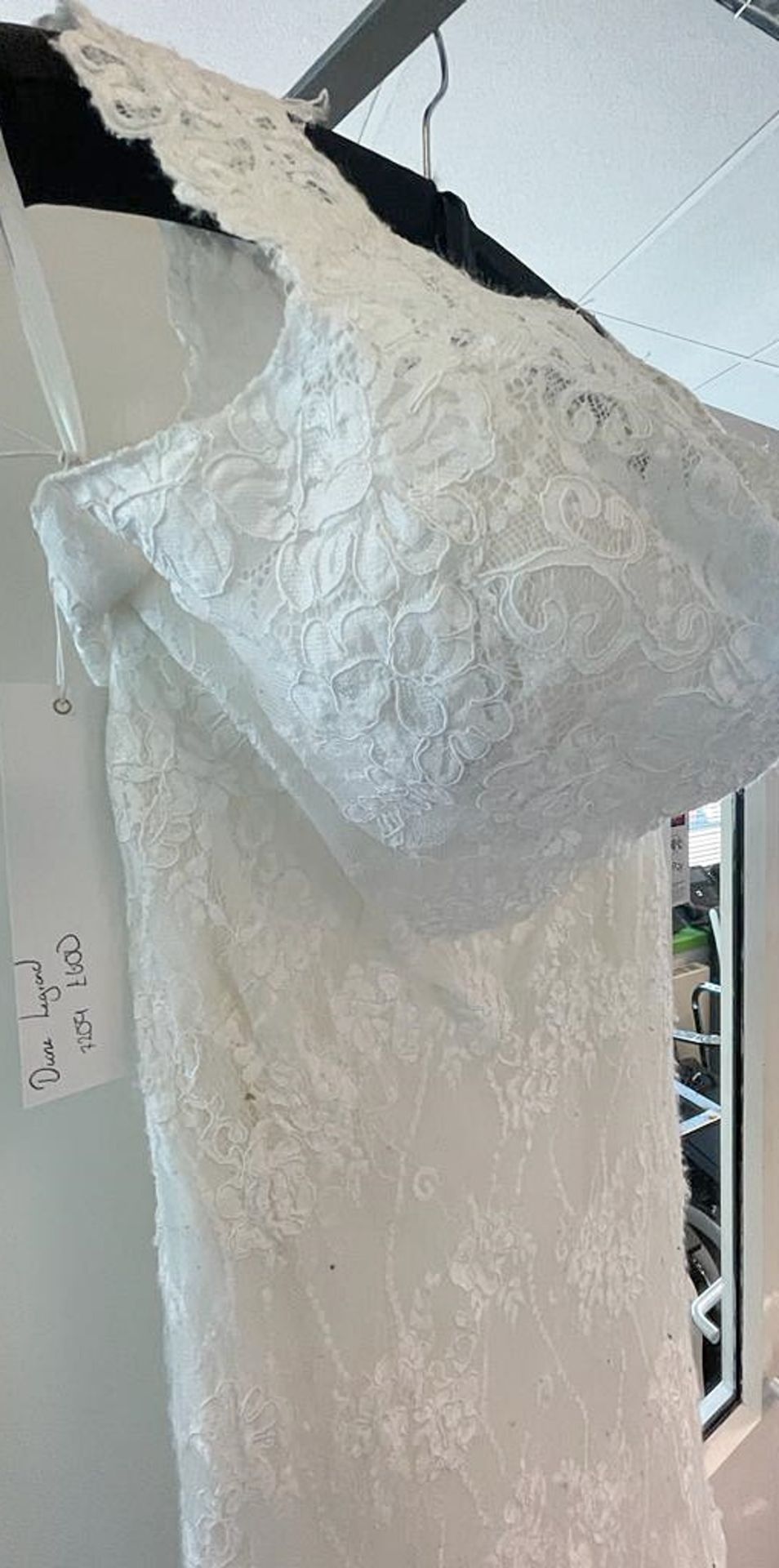 1 x DIANE LEGRAND Designer Fishtail Wedding Dress Bridal Gown - Style: 7209 - Size: UK 10 - Original - Image 4 of 10