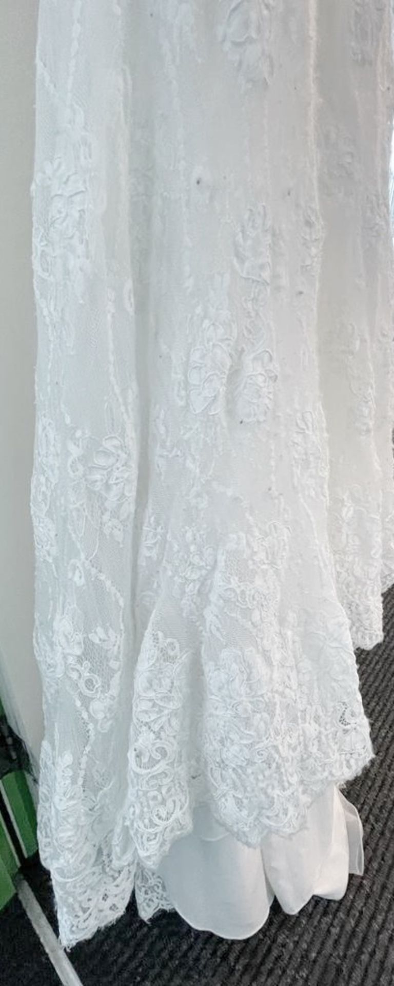 1 x DIANE LEGRAND Designer Fishtail Wedding Dress Bridal Gown - Style: 7209 - Size: UK 10 - Original - Image 5 of 10