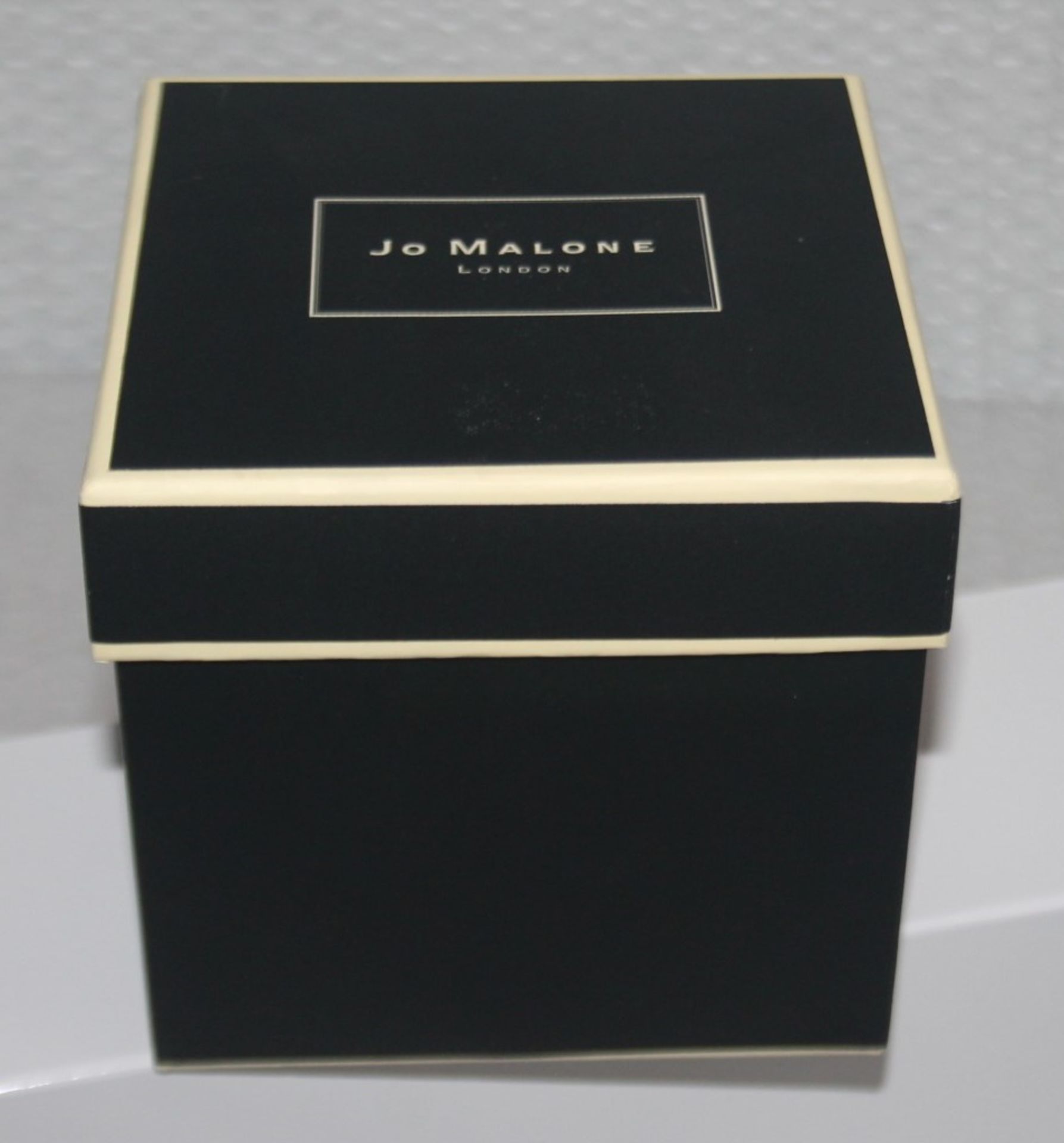 1 x JO MALONE LONDON London Lime Basil And Mandarin Deluxe Candle 600G - Original Price £140.00 - - Image 6 of 7