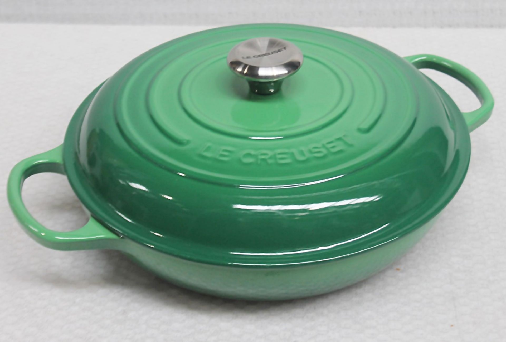 1 x LE CREUSET LE 'Signature' Enamelled Cast Iron Shallow Casserole Dish (30cm) - RRP £270.00 - Image 2 of 12
