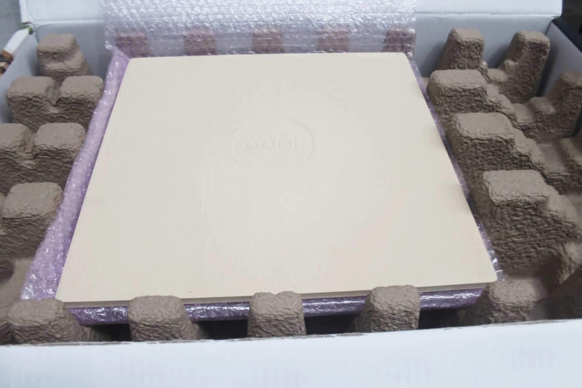 1 x OONI 'Koda' 12inch Pizza Oven Gas Fueled Cooks Stone Baked Pizzas In 60 Seconds - Image 8 of 15