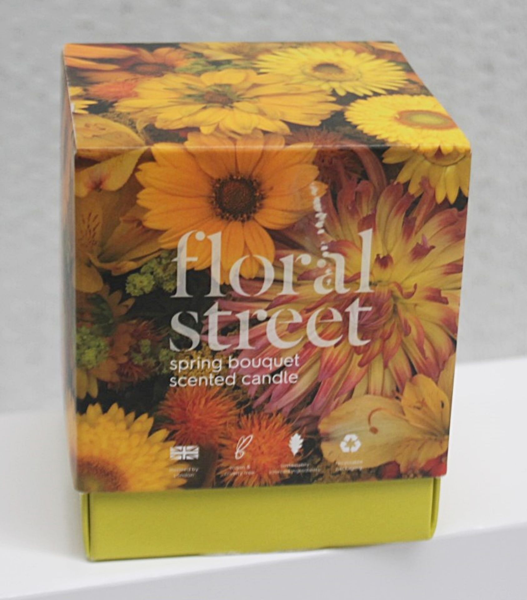 1 x FLORAL STREET Spring Bouquet Candle (200g) - Ref: 7153606/HAS/WH2-C7/02-23-1 - CL987 - Location: - Image 2 of 5