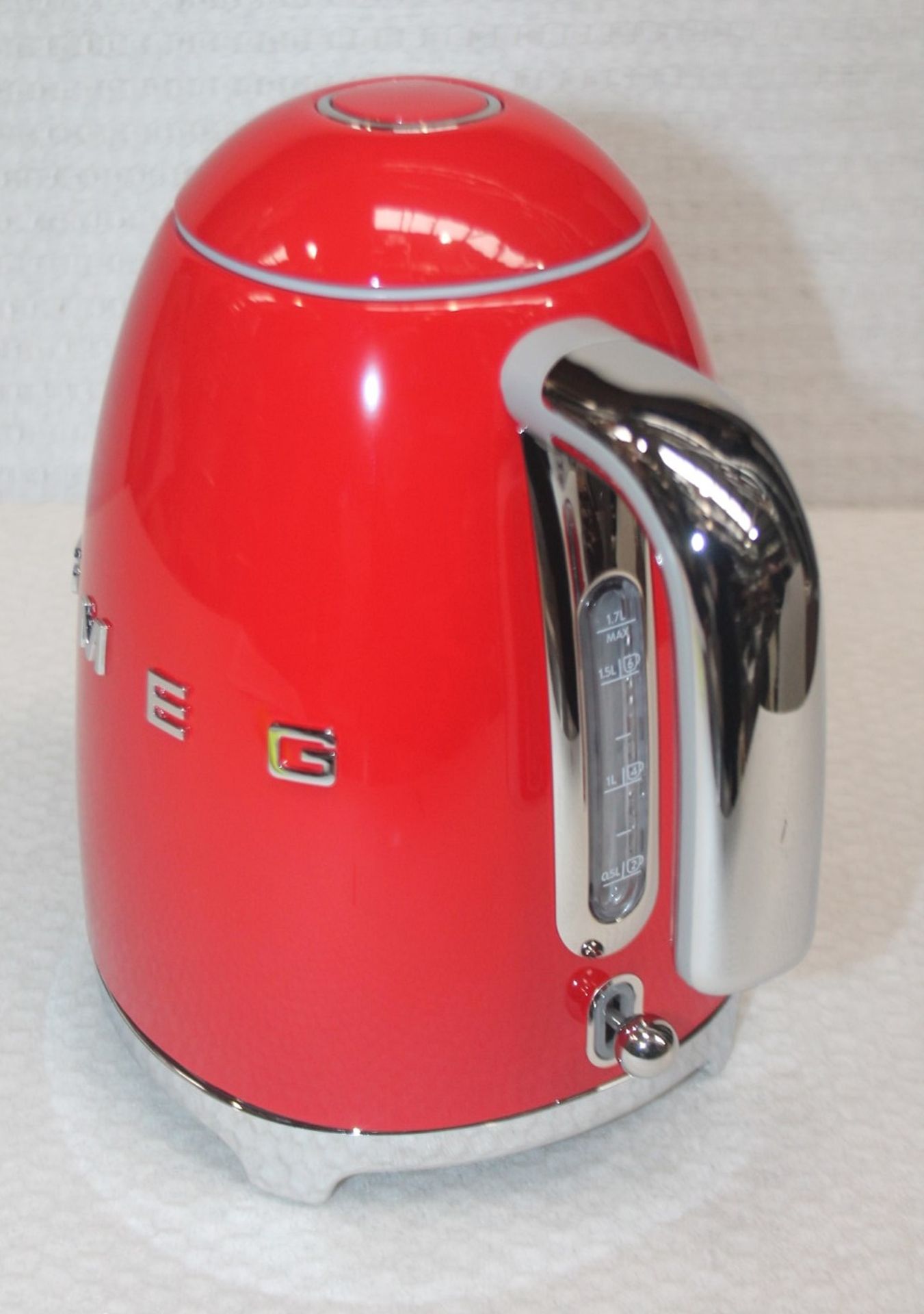 1 x SMEG 'Retro' Kettle In Matte Red Stainless Steel - RRP £159.00 - Image 7 of 13