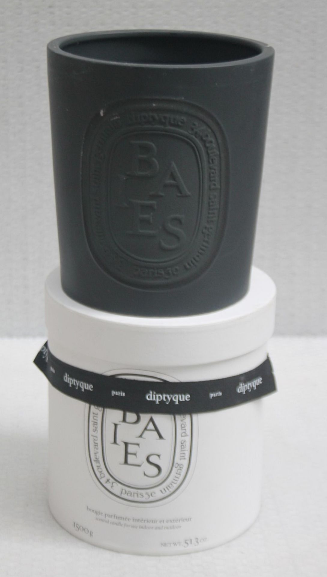 1 x DIPTYQUE Giant Candle Baies 1500G - Original Price £265.00 - Ref: 2729547/HAS2104/WH2-C7/02-23-1 - Image 2 of 6