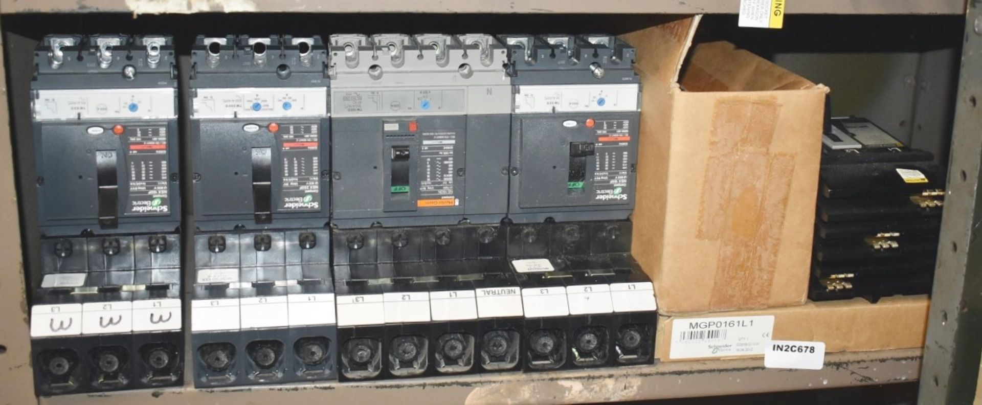 Assorted Electrical Components - Contents of Shelf - Ref: C678 - CL816 - Location: Birmingham, B45<p