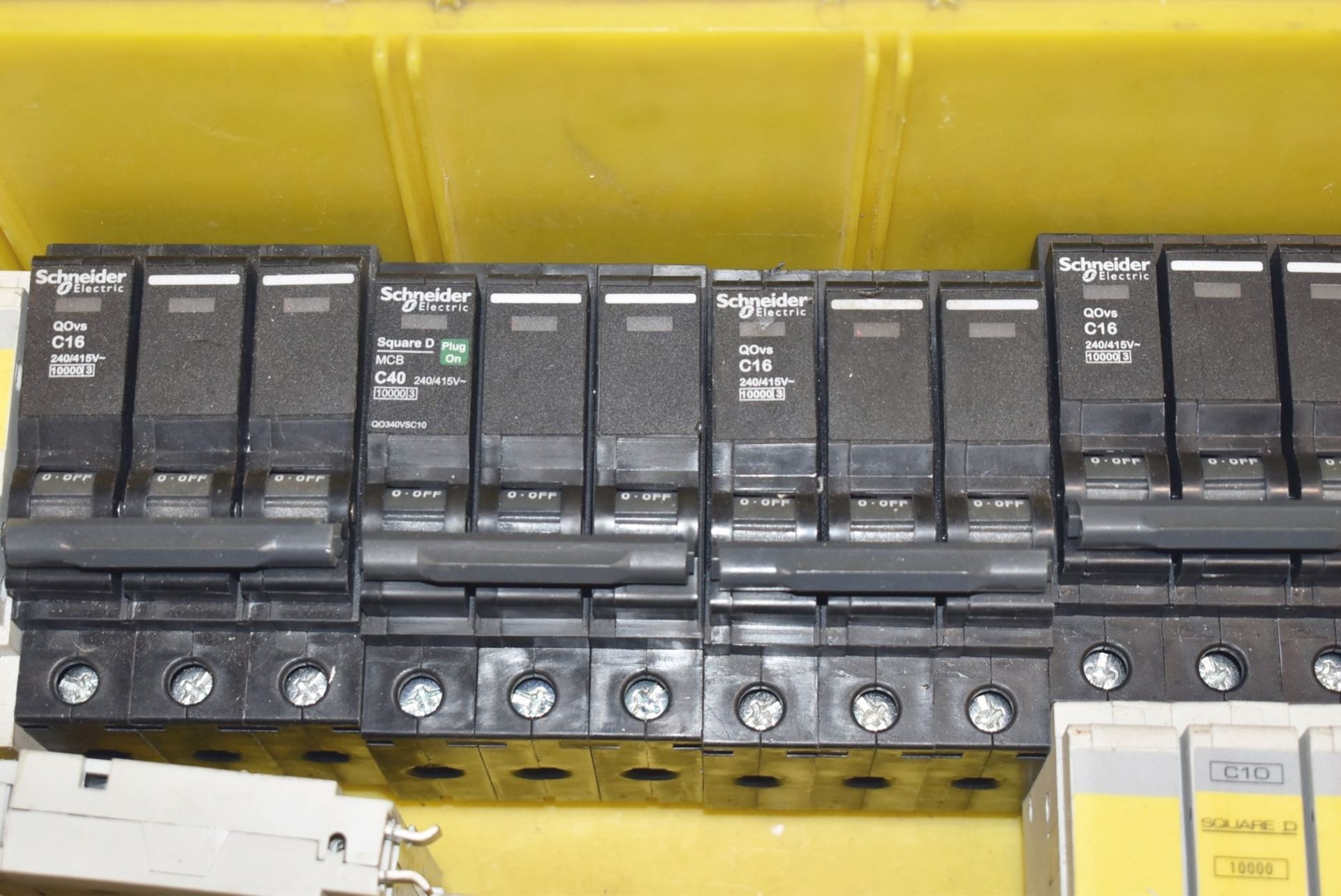 1 x Tub of Circuit Breakers - Ref: C695 - CL816 - Location: Birmingham, B45Collection - Image 6 of 7
