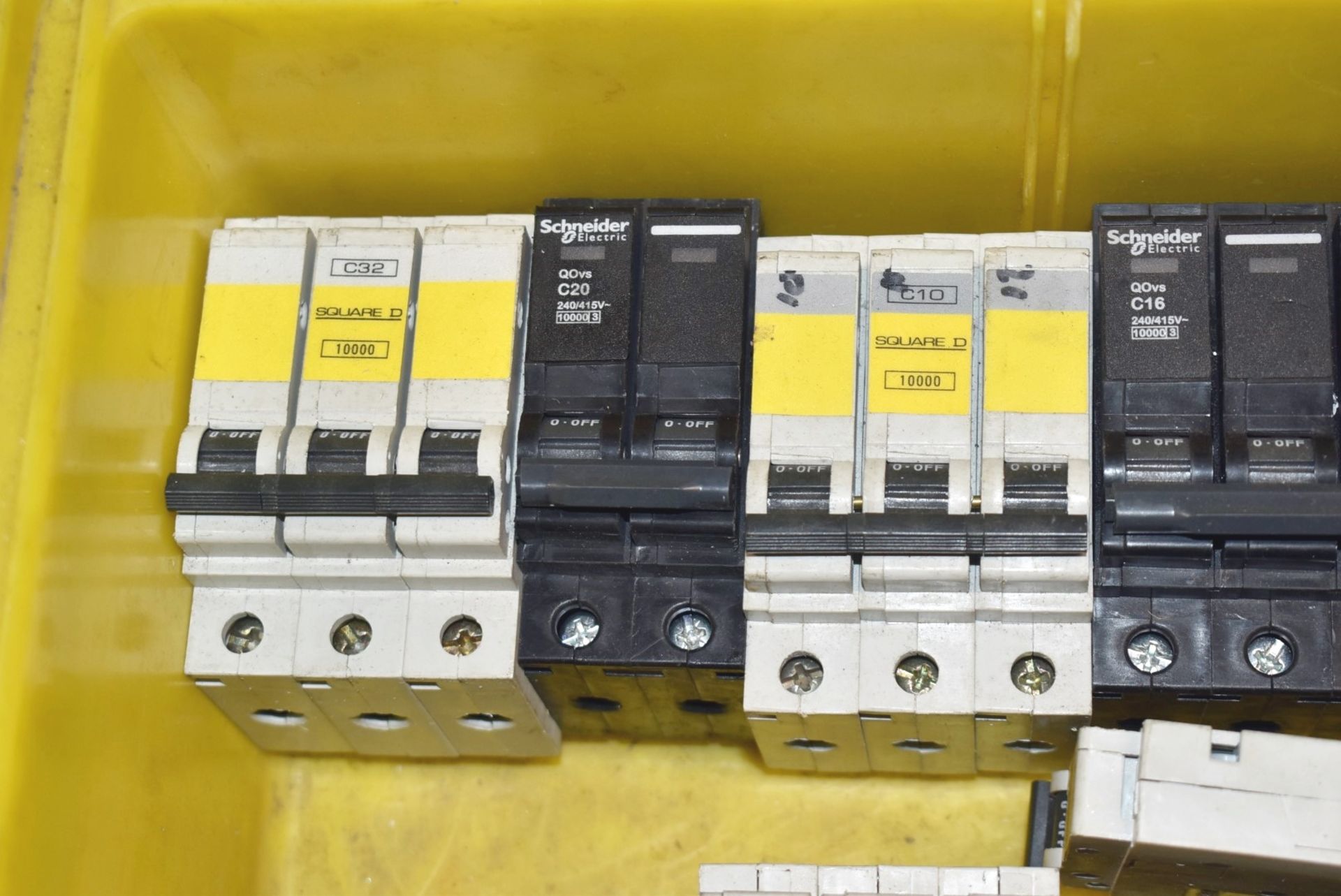 1 x Tub of Circuit Breakers - Ref: C695 - CL816 - Location: Birmingham, B45Collection - Image 2 of 7