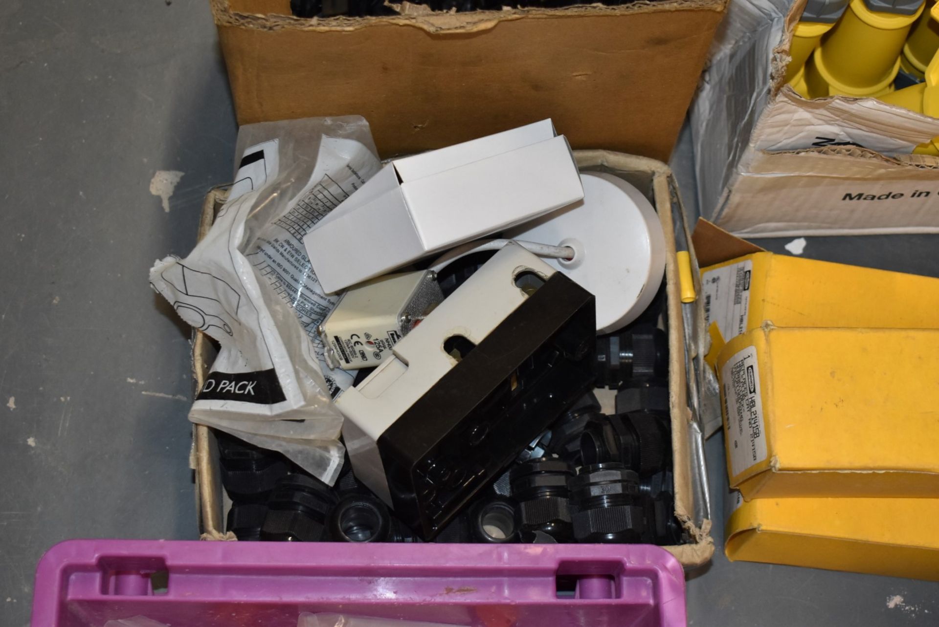 1 x Job Lot Of Electrical Components - Ref: C639 - CL816 - Location: Birmingham, B45C - Image 3 of 18