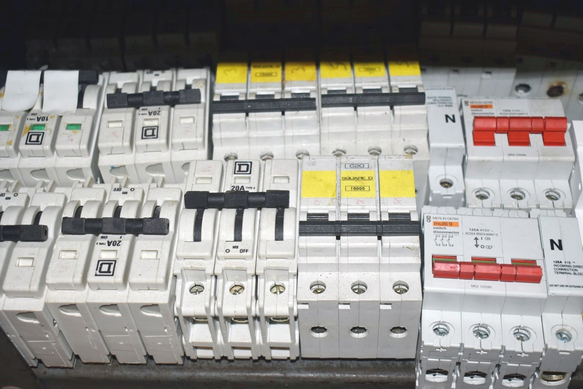 Assorted Electrical Components - Mainly Circuit Breakers - Contents of Shelf - Ref: C666 - CL816 - L - Image 11 of 12