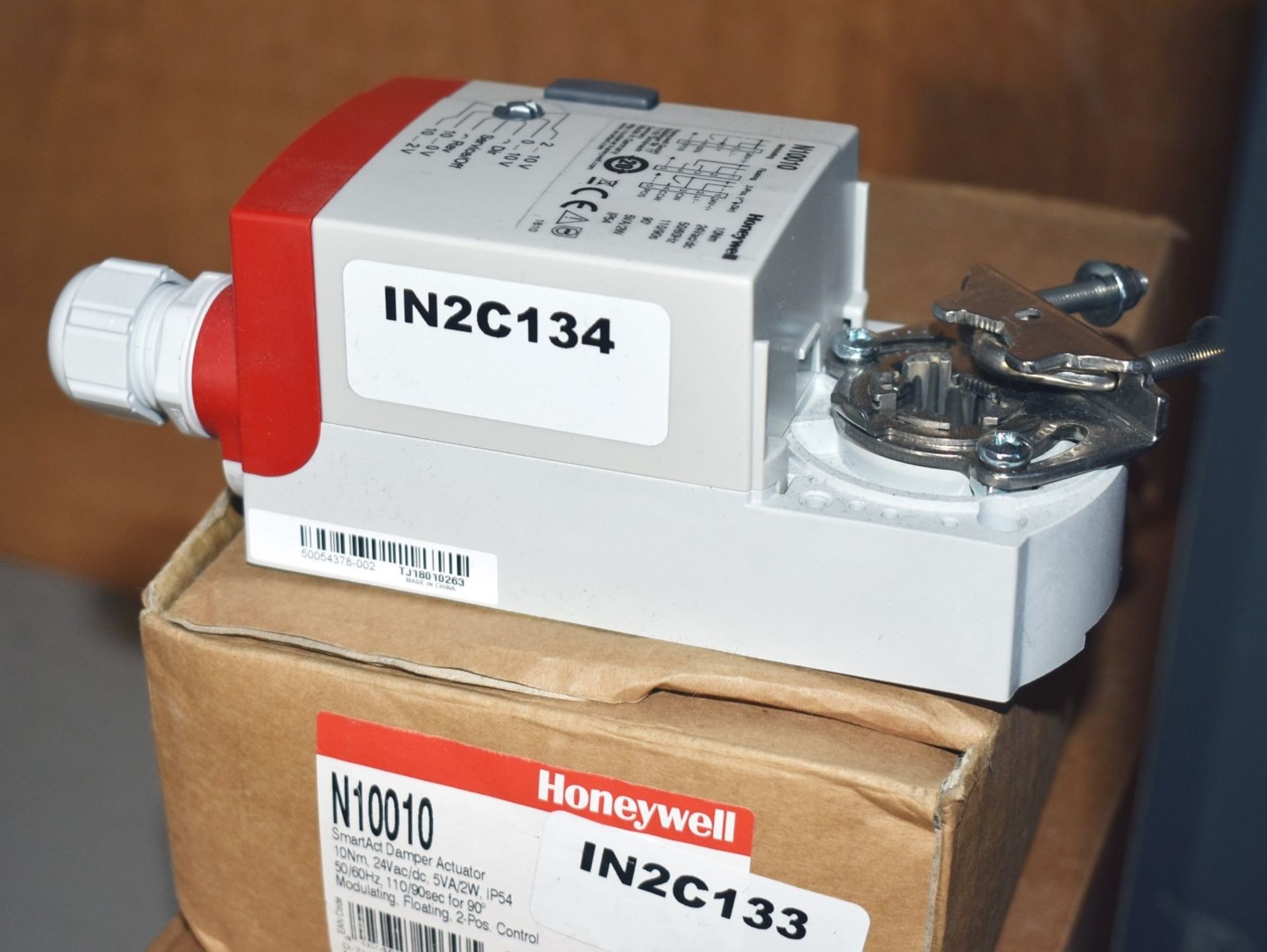 1 x Honeywell SmartAct Damper Actuator - Type NN10010 - New Boxed Stock - RRP £222 - Image 2 of 6