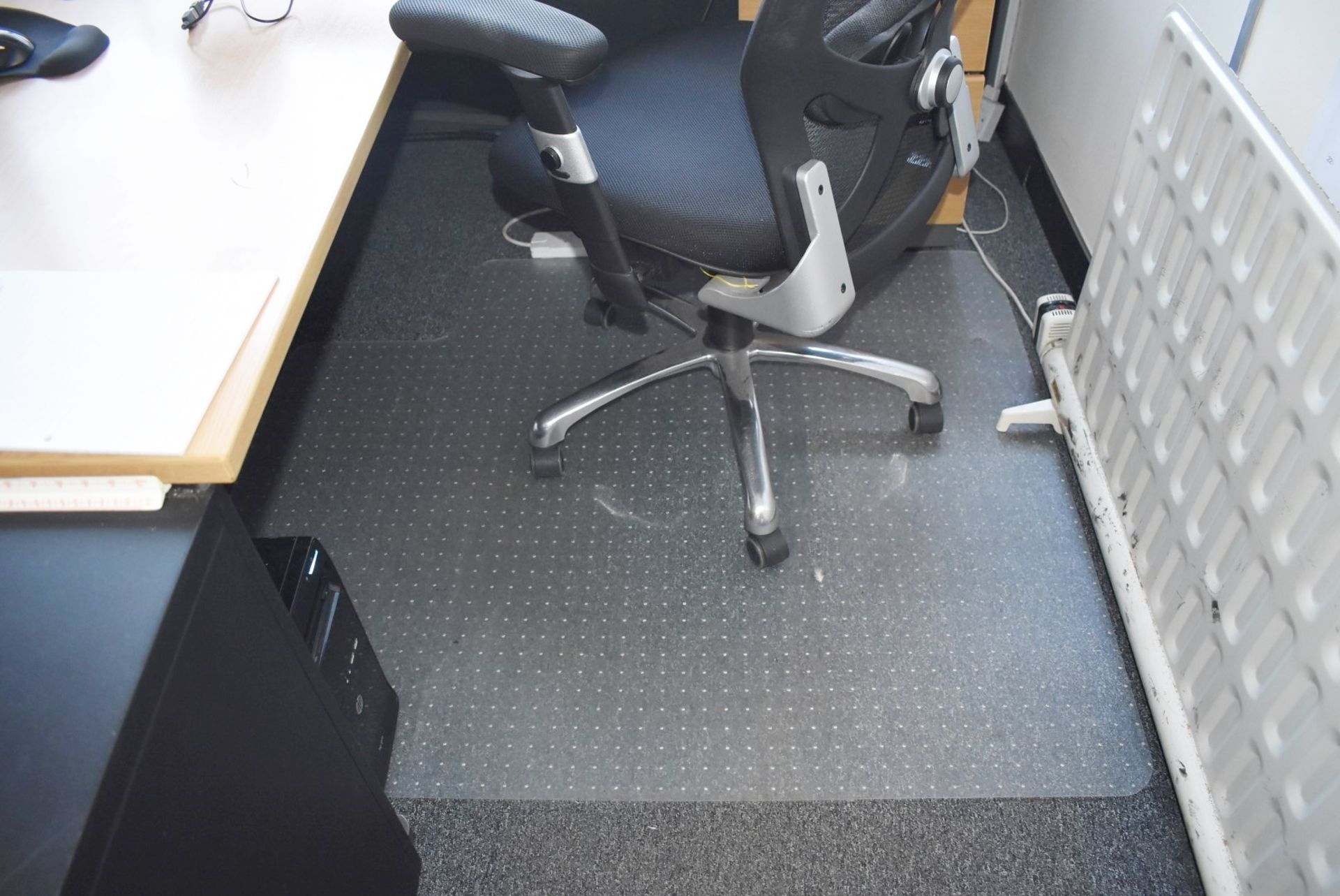 1 x Carpet Protector Mat - Ref: C216 - CL816 - Location: Birmingham, B45Collection De - Image 2 of 2