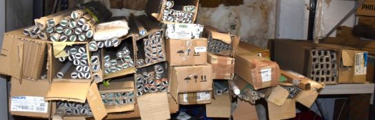 1 x Job Lot of Fluorescent Tubes - Unused Stock - Ref: C641 - CL816 - Location: Birmingham, B45<b