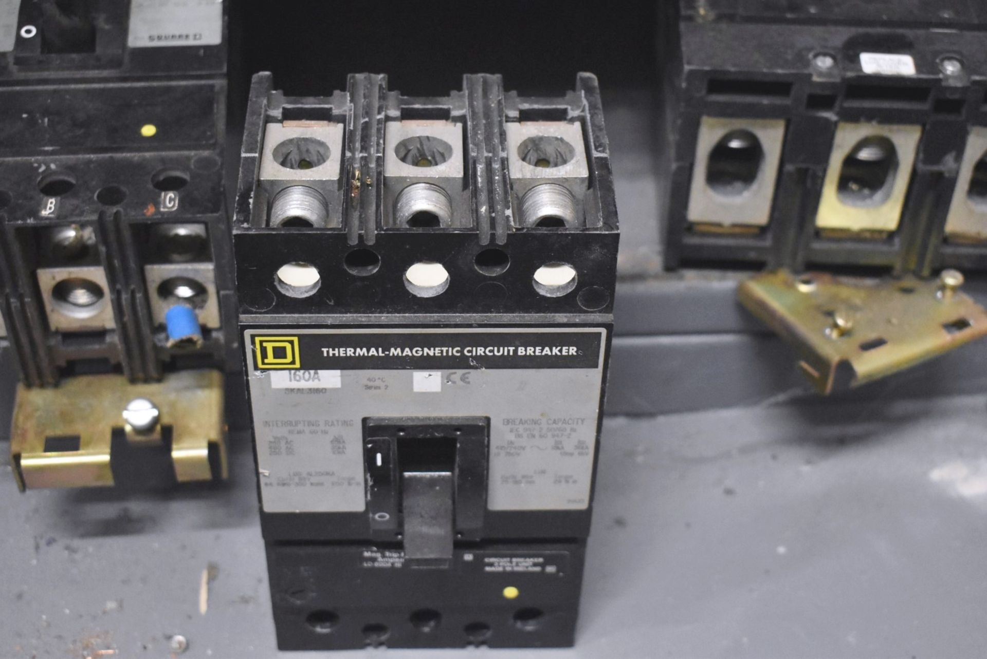 Assorted Electrical Components - Mainly Circuit Breakers - Contents of Shelf - Ref: C668 - CL816 - L - Image 2 of 9