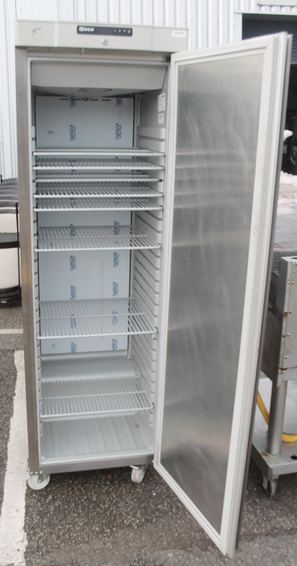1 x GRAM Stainless Steel Commercial Upright Freezer - Ref: GEN754 WH2 - CL811 BEL - Location: - Image 6 of 6