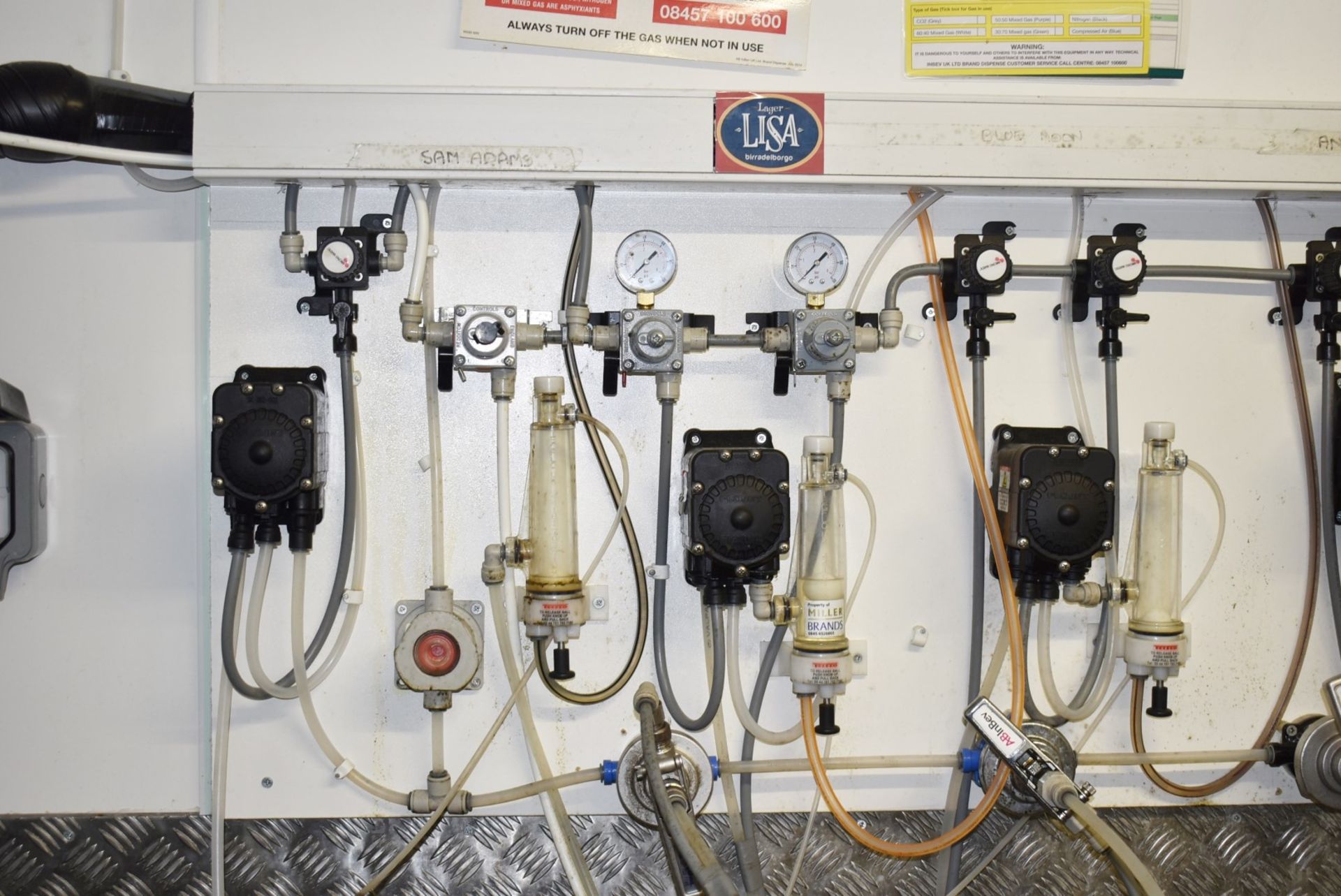 1 x Hubbard Wine or Beer Celler Cooling Unit, Beer Pumps, Coca Cola Bulk Supply, Keg Connectors - Image 6 of 20