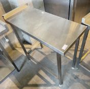 1 X Narrow Stainless Steel Prep Table - Ref: FGN044 - CL834 - Location: Essex, RM19This lot was rece