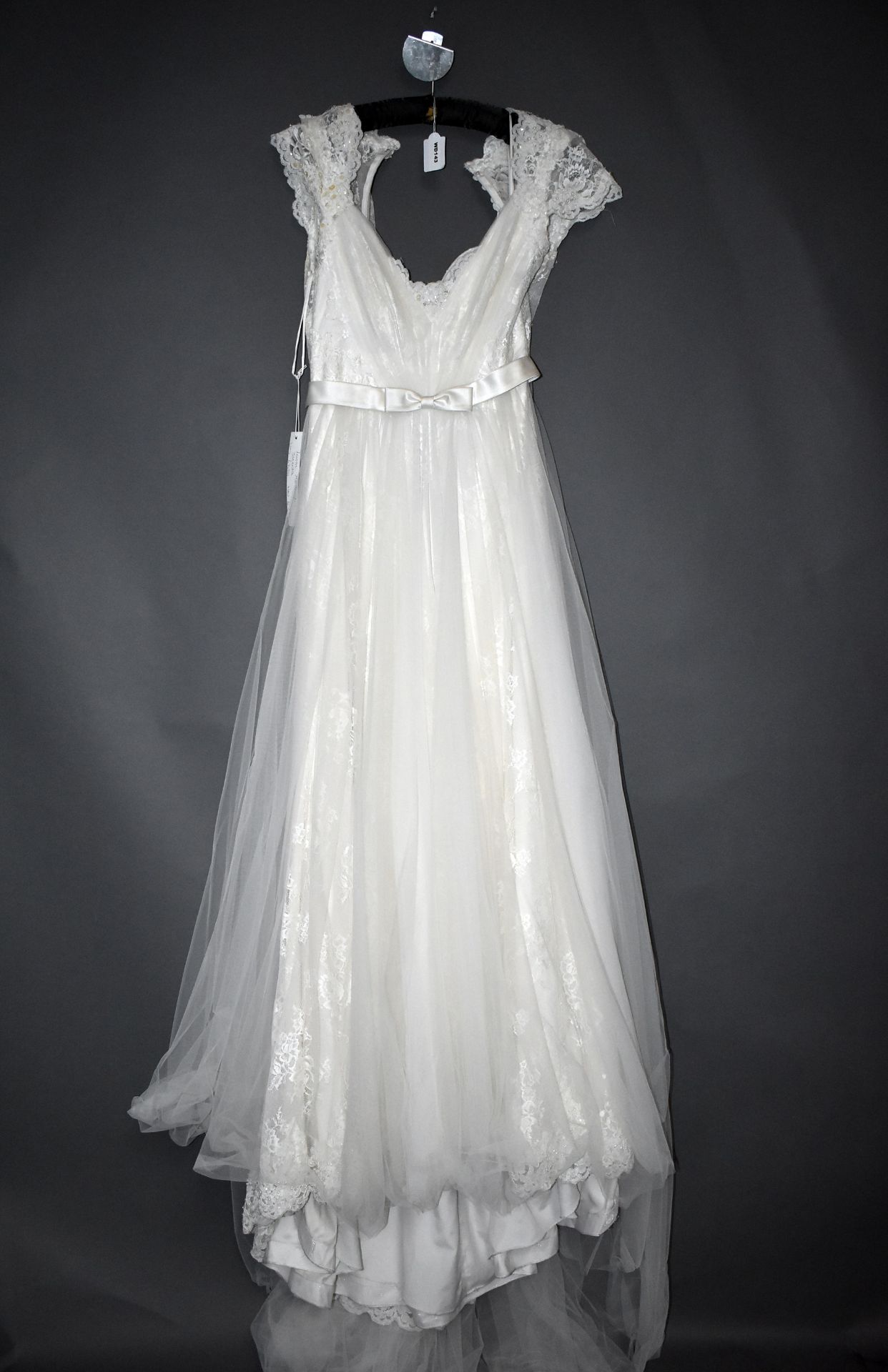 1 x LUSAN MANDONGUS Lace And Chiffon Designer Wedding Dress Bridal Gown RRP £1,450 UK 12