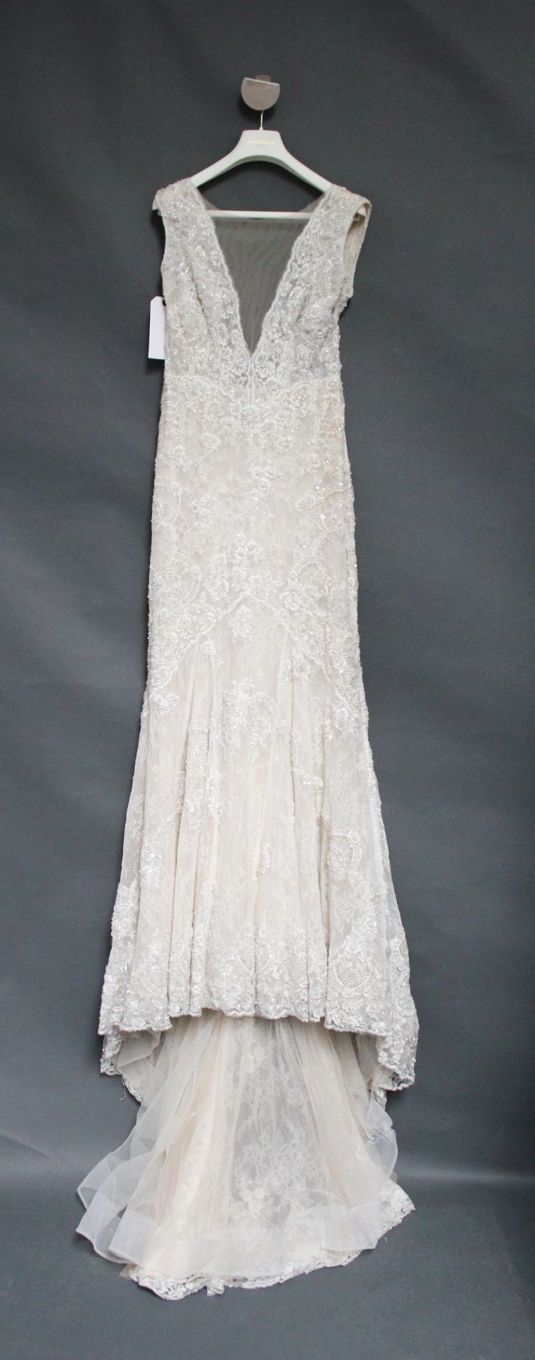 1 x REBECCA INGRAM 'Gabriella' Sleeveless Lace And Beaded Designer Wedding Dress RRP £1,400 UK12 - Image 3 of 6