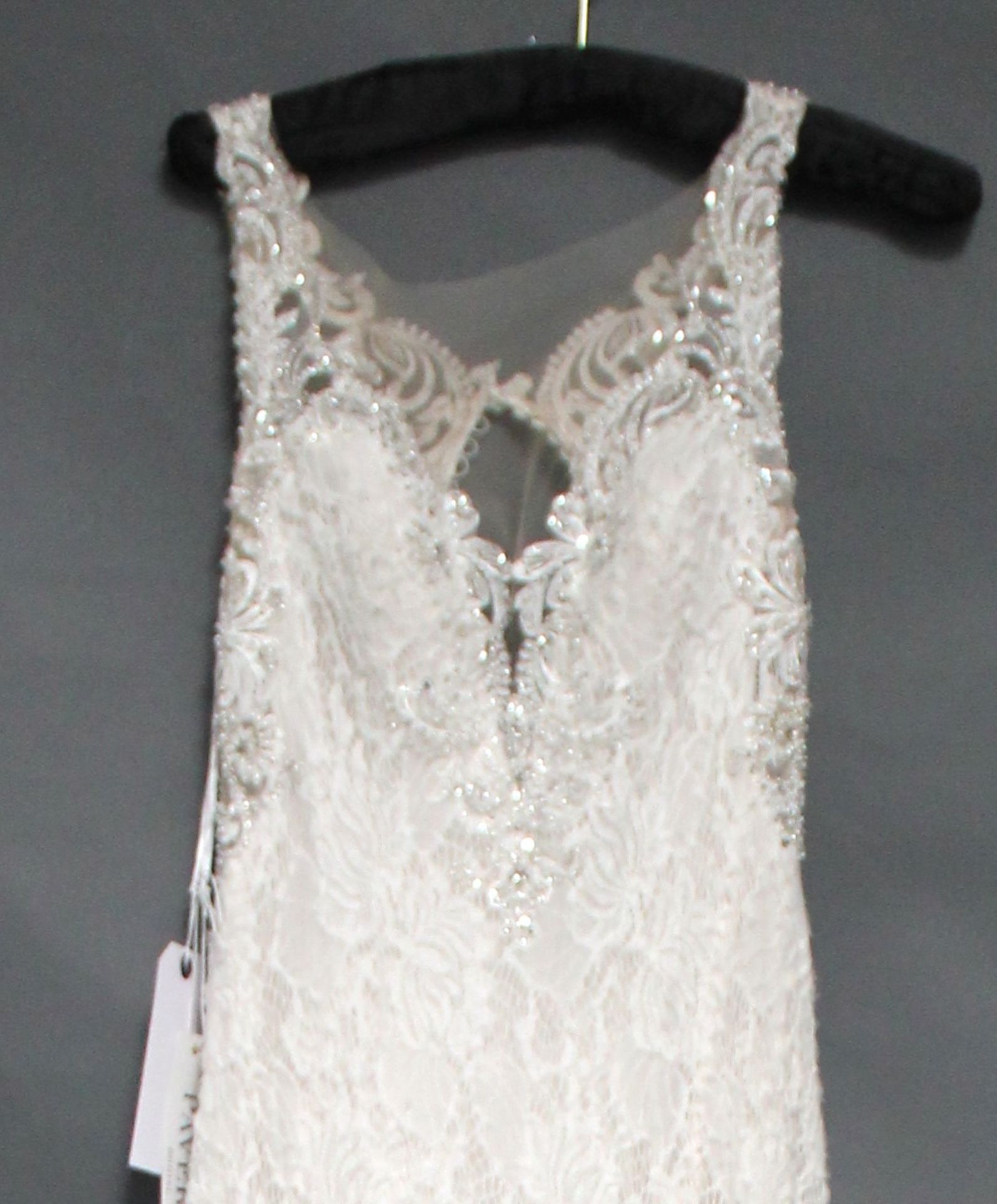 1 x ALLURE BRIDAL Stunning Lace And Beaded Plunge Neckline Designer Wedding Dress RRP £1,200 UK10 - Image 8 of 10