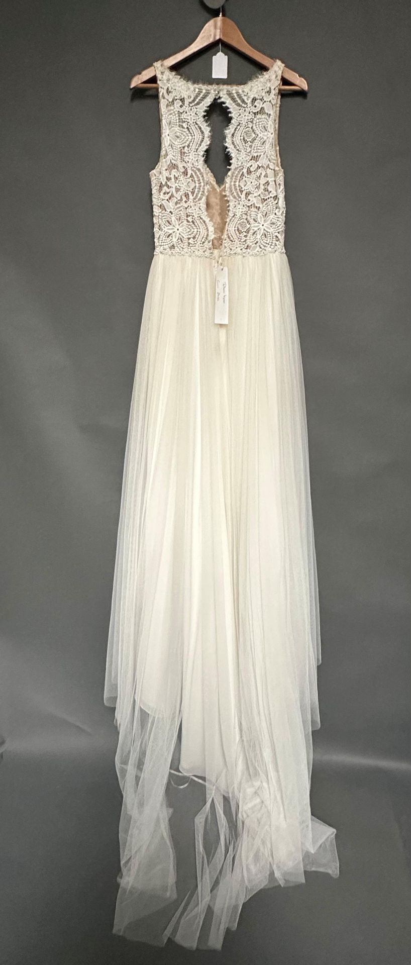 1 x REBECCA INGRAM Lace & Chiffon Skirted Designer Wedding Dress Bridal Gown RRP £1,100 UK12 - Image 2 of 4