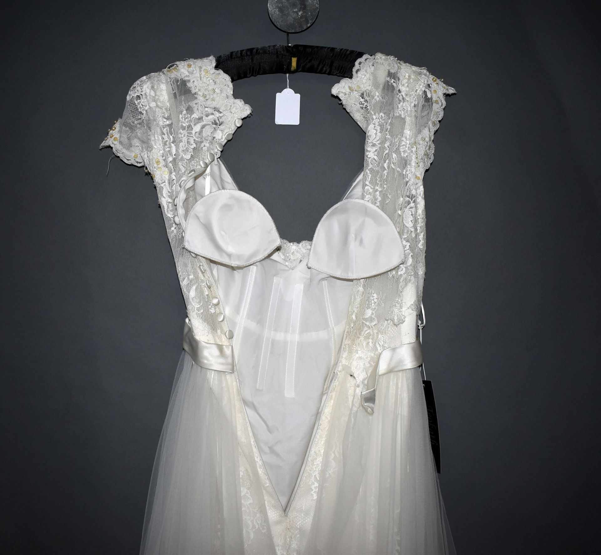 1 x LUSAN MANDONGUS Lace And Chiffon Designer Wedding Dress Bridal Gown RRP £1,450 UK 12 - Image 5 of 6