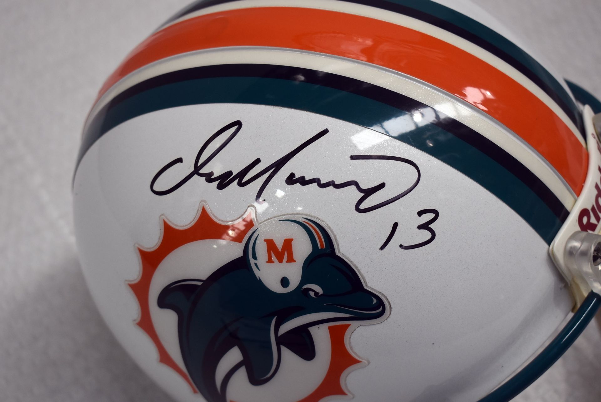 1 x Autographed Miami Dolphin's American Football Helmet, Signed By Quarterback DAN MARINO - Image 12 of 14