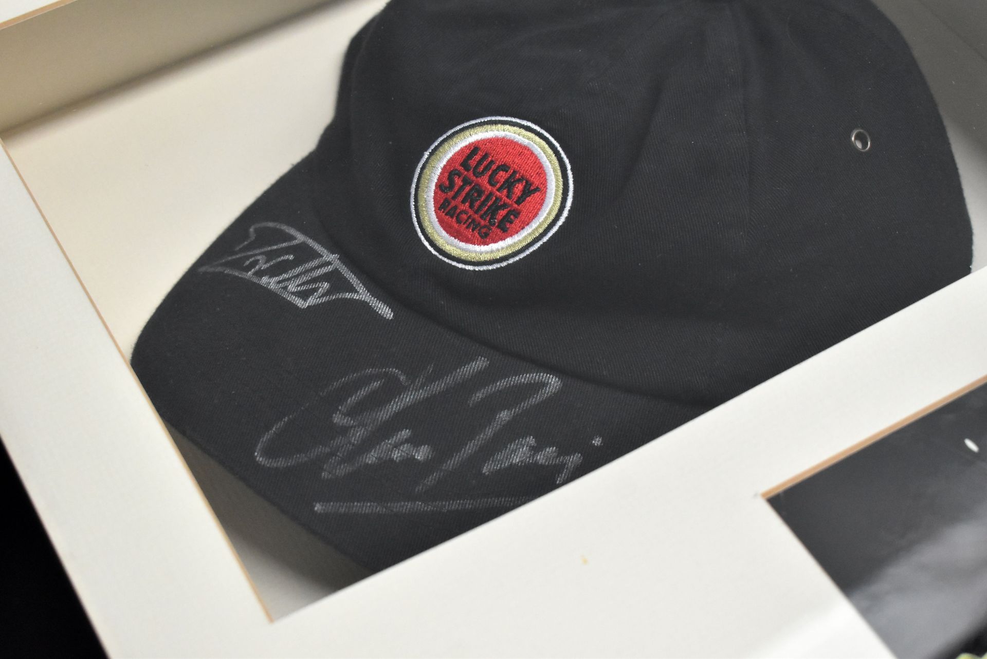 1 x Signed Autographed JACQUES VILLENUEVE & OLIVER PANIS 'Lucky Strike Hat' - Image 8 of 10