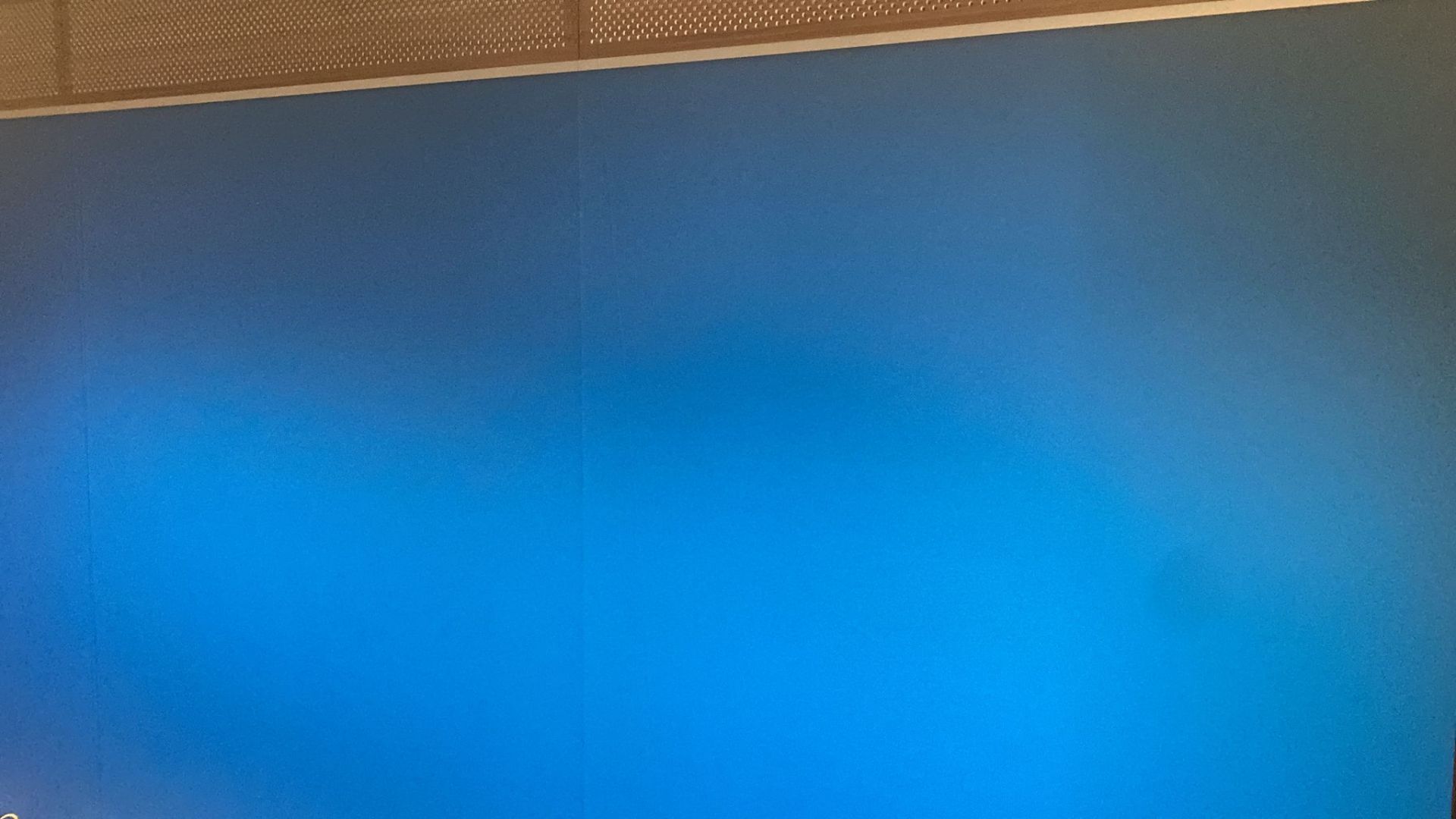 1 x Cisco Tandberg TelePresence T3 Video Conferencing System Featuring 3 x 65 Inch TelePresence HD - Image 13 of 59