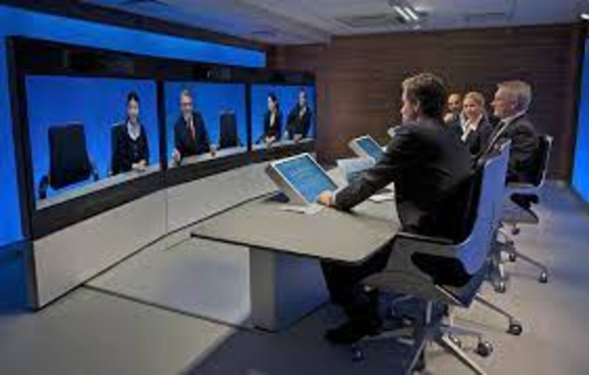 1 x Cisco Tandberg TelePresence T3 Video Conferencing System Featuring 3 x 65 Inch TelePresence HD - Image 51 of 59