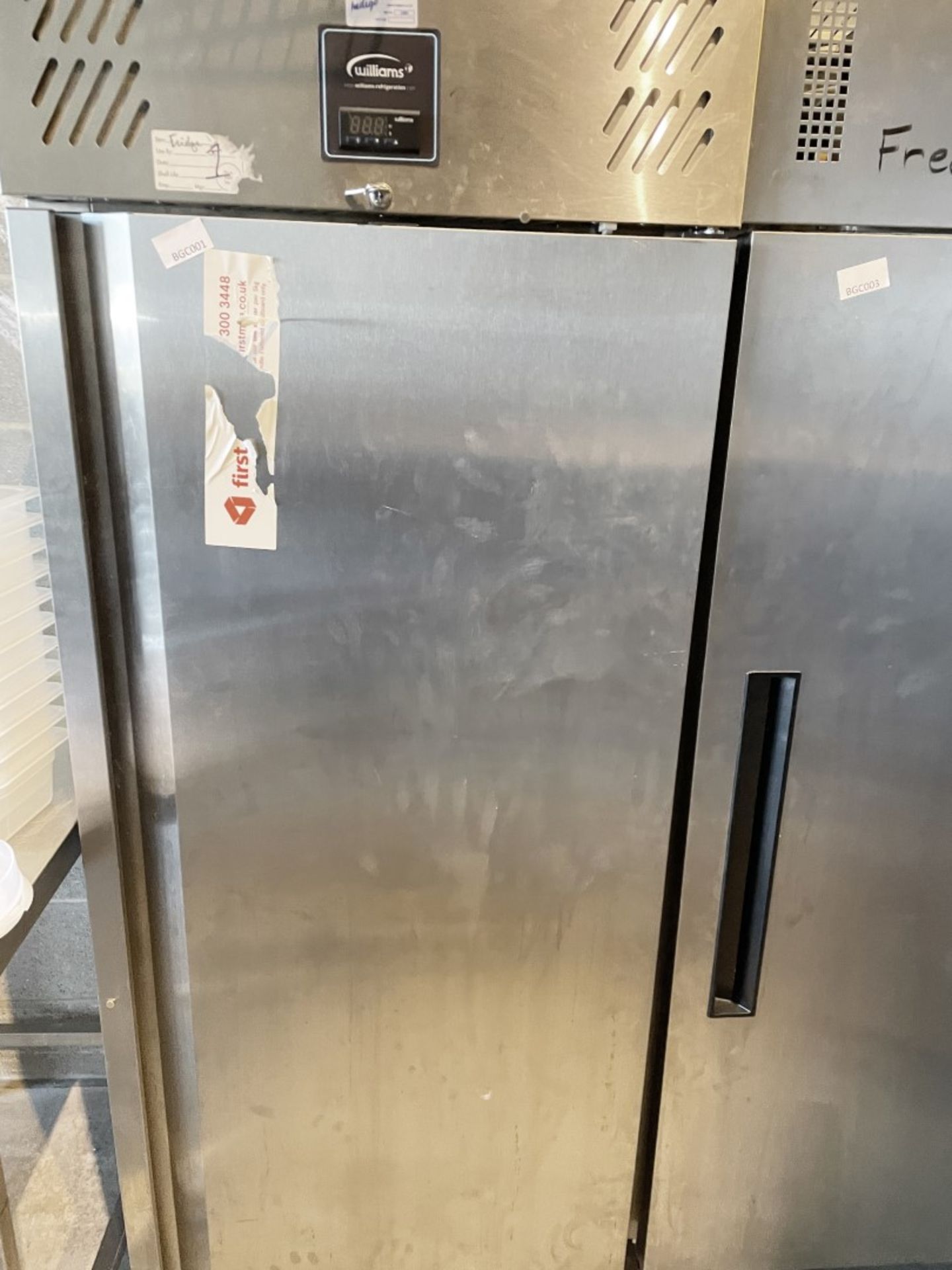 1 x WILLIAMS 'Jade' Commercial Single Door 620Ltr Upright Fridge, With 2 Keys - Original RRP £2,000 - Image 3 of 10