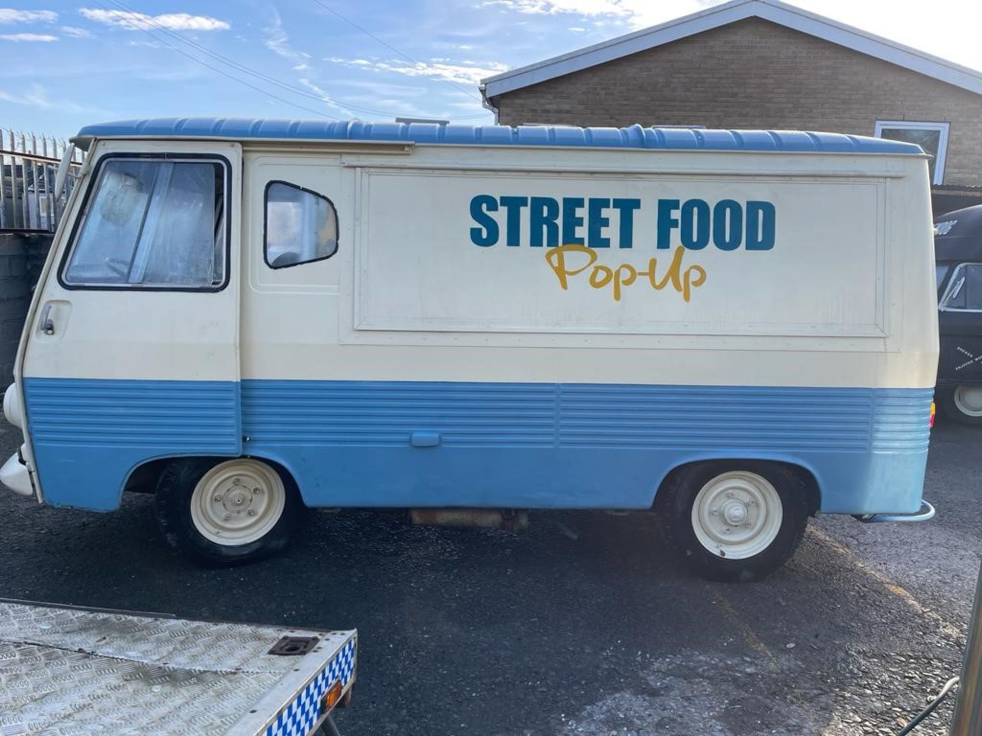 1 x Vintage 1978 Peugeot J7 1900cc Diesel Converted Catering Van - CL847 - Location: Swansea SA6 - Image 5 of 12