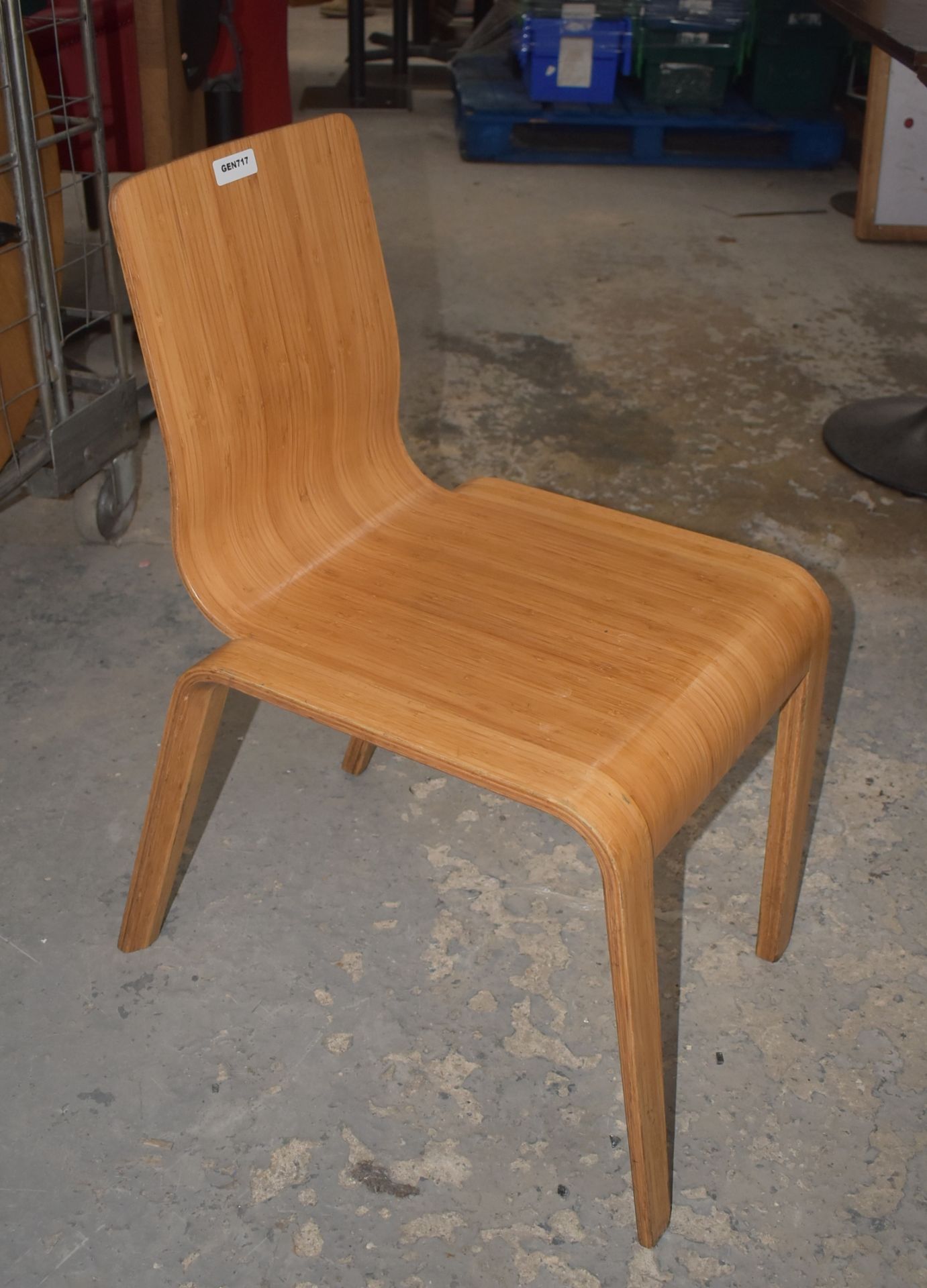 1 x Stylish Wooden Chair With A Curved Design - Dimensions: H80 x W42 x D58cm / Seat 44cm - Ref: - Image 5 of 7
