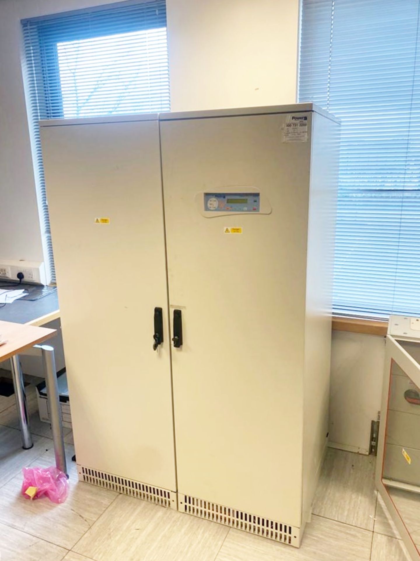 1 x PowerWave 5000 Midi Series 80kva UPS - By Uninterruptible Power Supplies Ltd - 400v Input/Output - Image 3 of 11