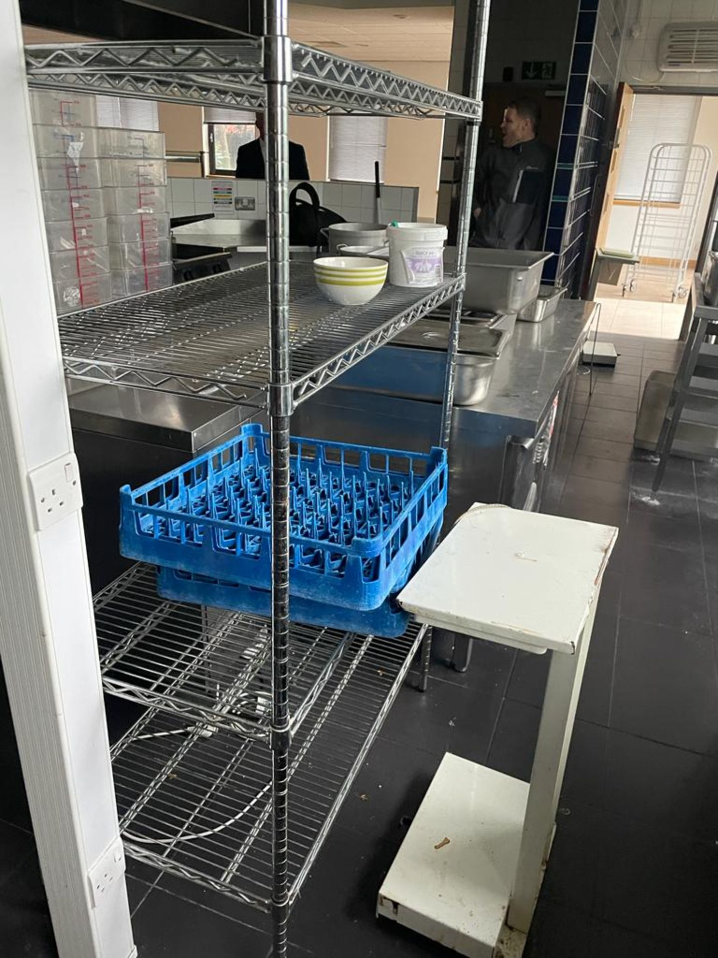 2 x Four Tier Wire Storage Shelves For Commercial Kitchens - Image 5 of 5
