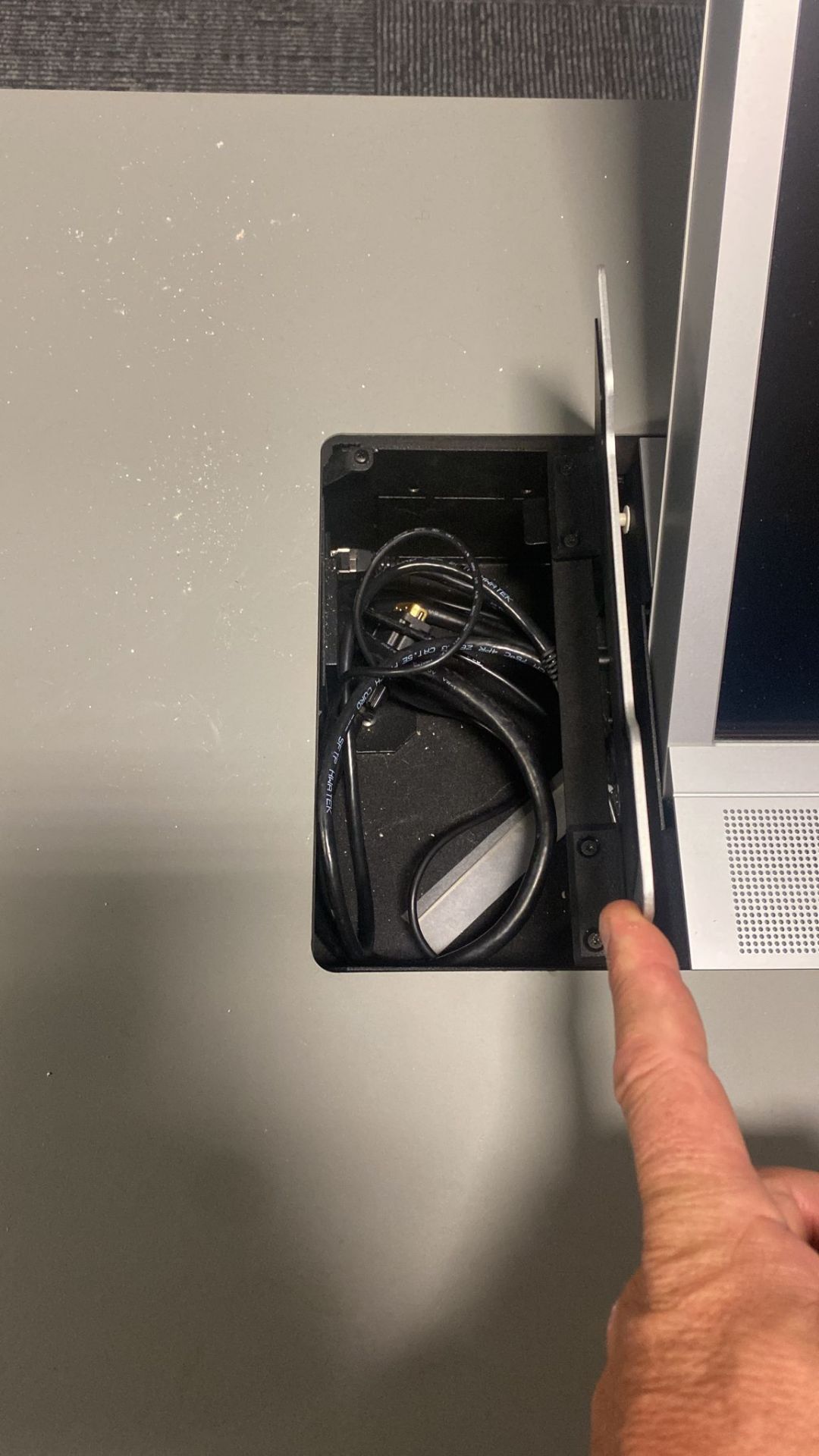 1 x Cisco Tandberg TelePresence T3 Video Conferencing System Featuring 3 x 65 Inch TelePresence HD - Image 15 of 59