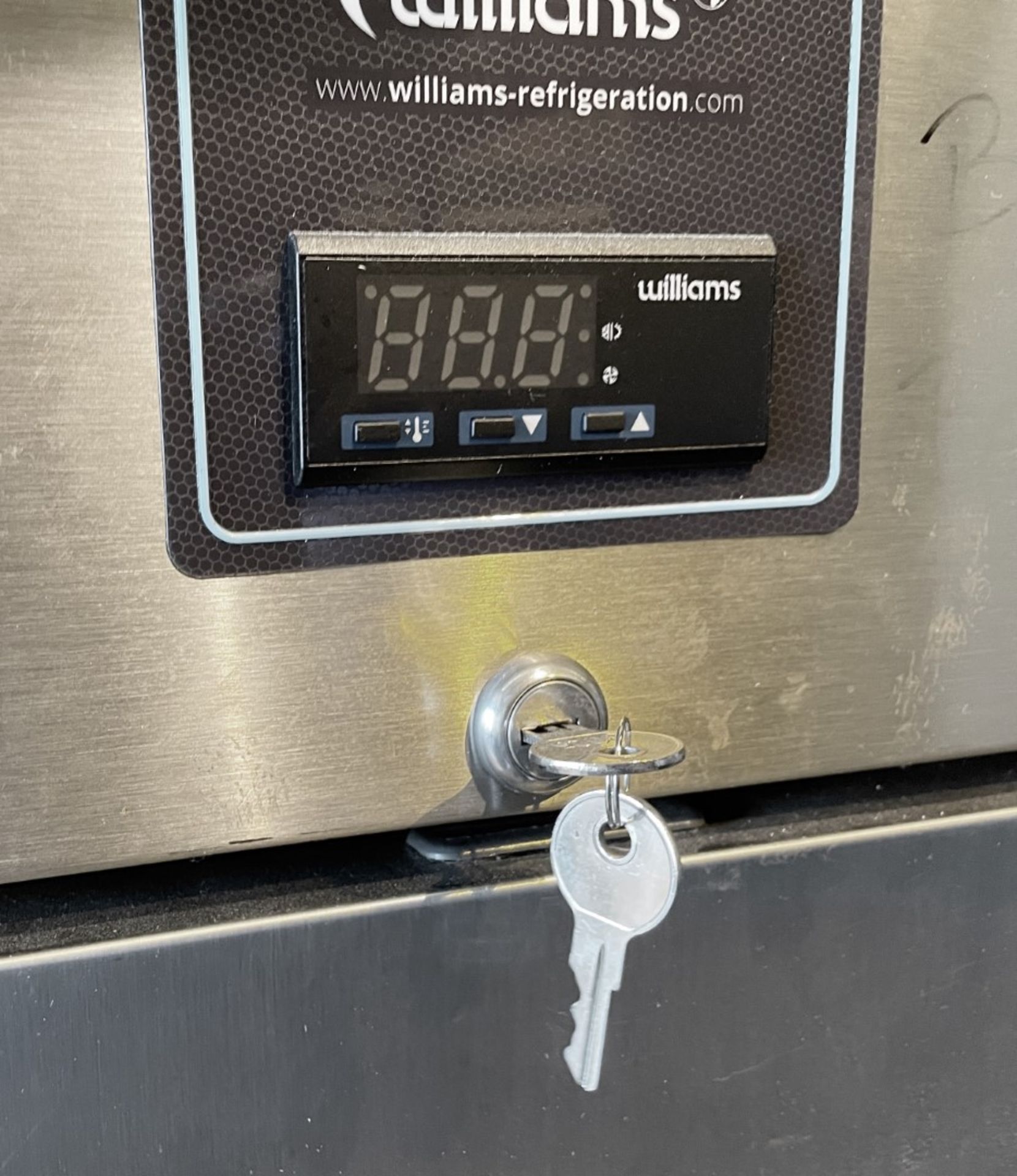 1 x WILLIAMS 'Jade' Commercial Single Door 620Ltr Upright Fridge, With 2 Keys - Original RRP £2,000 - Image 4 of 10