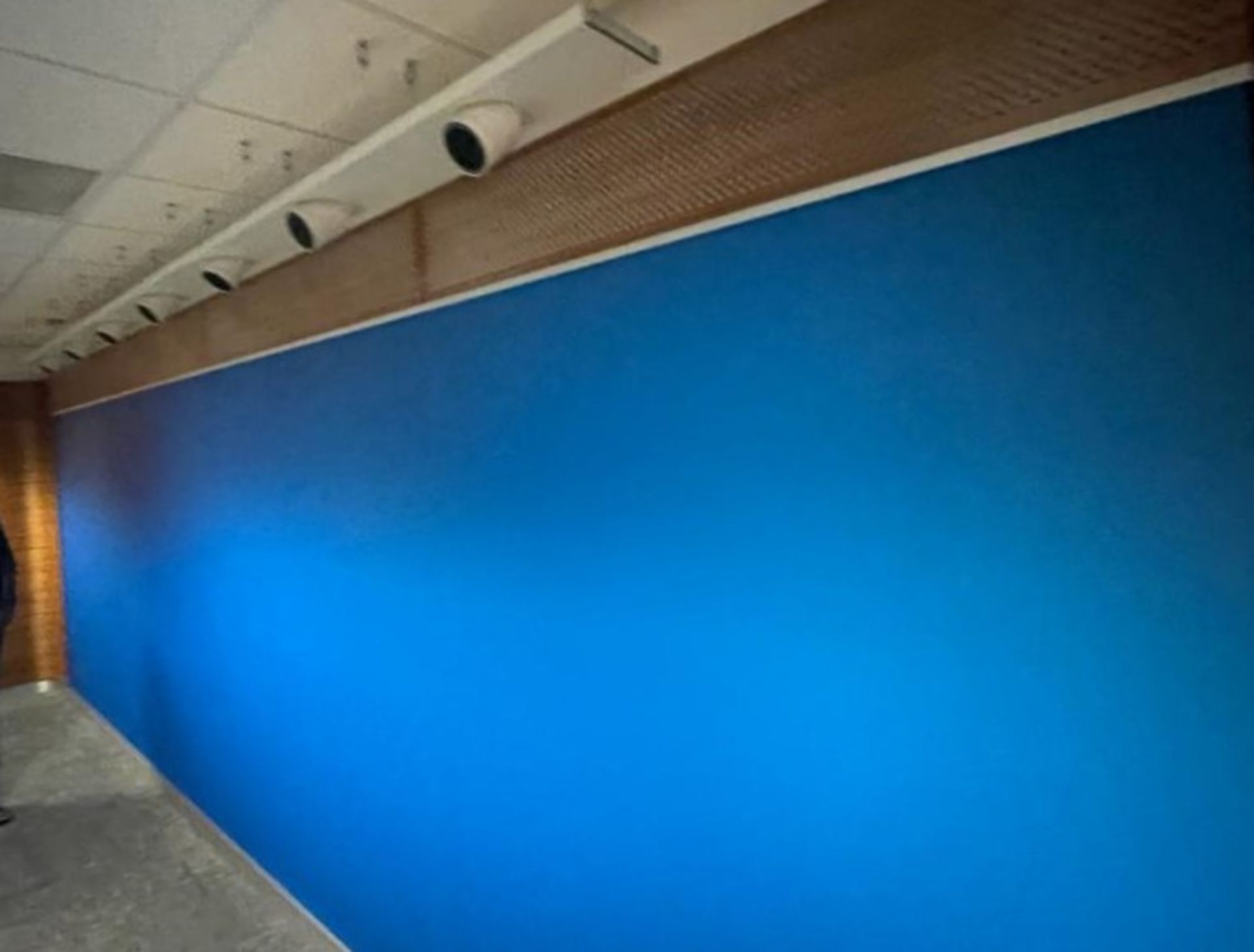 1 x Cisco Tandberg TelePresence T3 Video Conferencing System Featuring 3 x 65 Inch TelePresence HD - Image 8 of 59