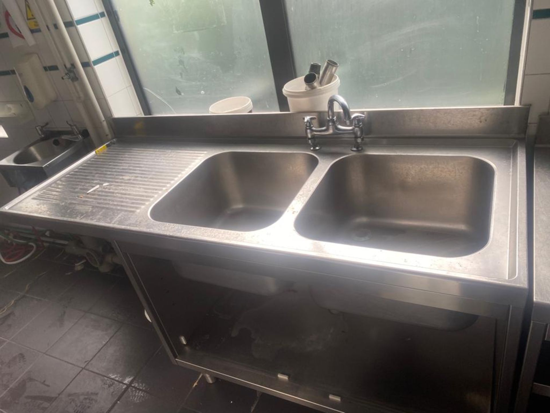 1 x Stainless Steel Twin Bowl 180cm Sink Basin Unit With Drainer, Upstand, Undershelf and Mixer Tap - Image 8 of 9