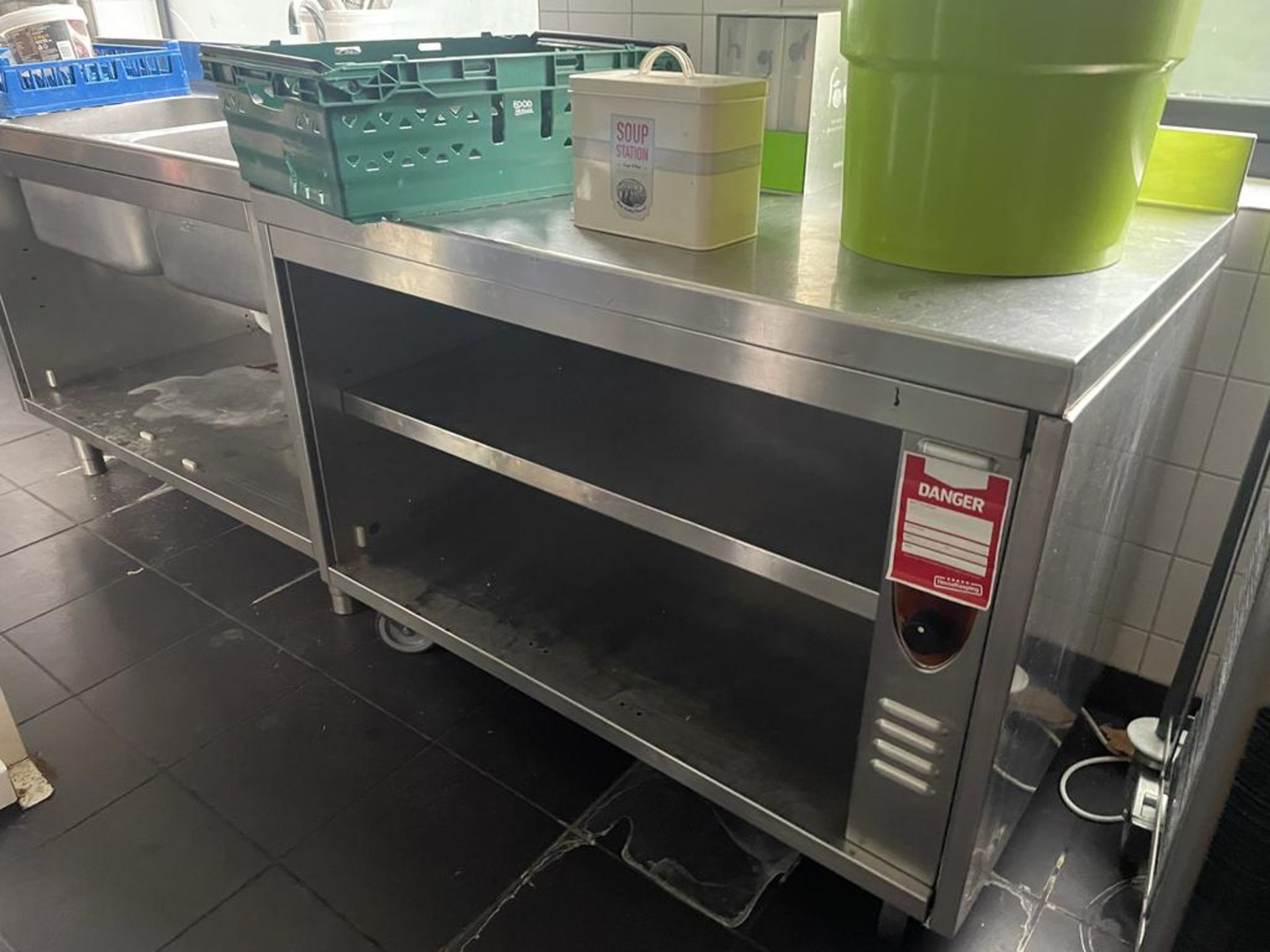 1 x Mobile Heated Cabinet With Prep Countertop - Image 3 of 4