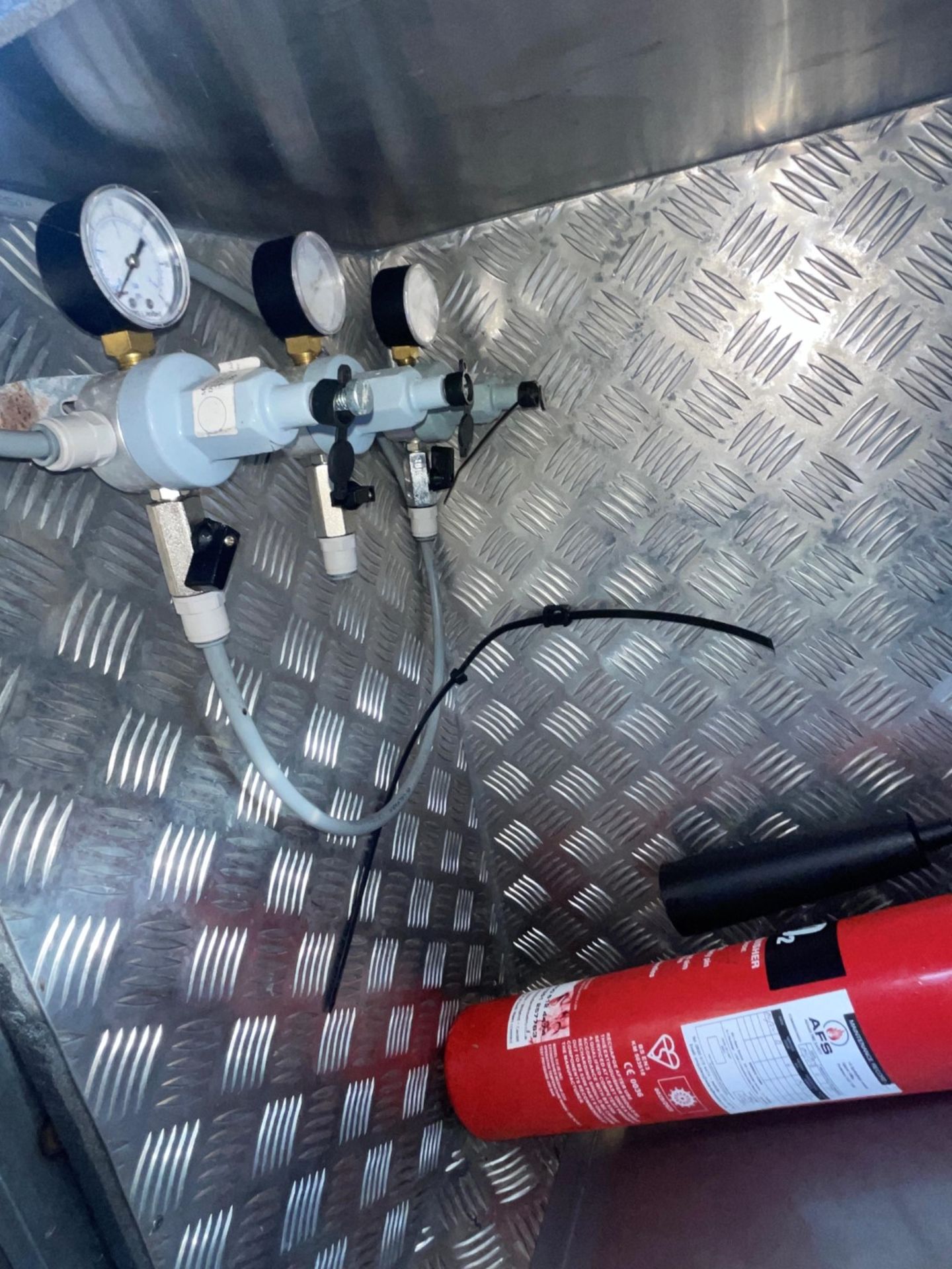 1 x Vintage Commer Converted Catering Van - CL847 - Location: Swansea SA6 - Image 13 of 19