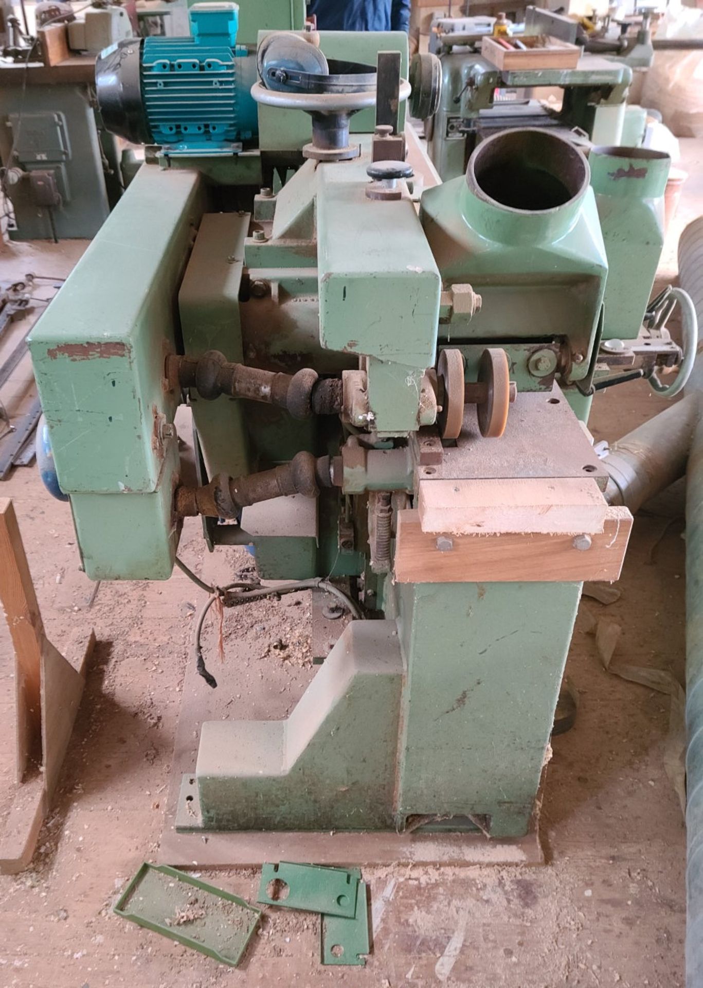 1 x Guilliet 4-Sided Planer With a 1.8m Straightening Table - Ref: CNT231 - CL846 - Location: Oxfor - Image 3 of 12