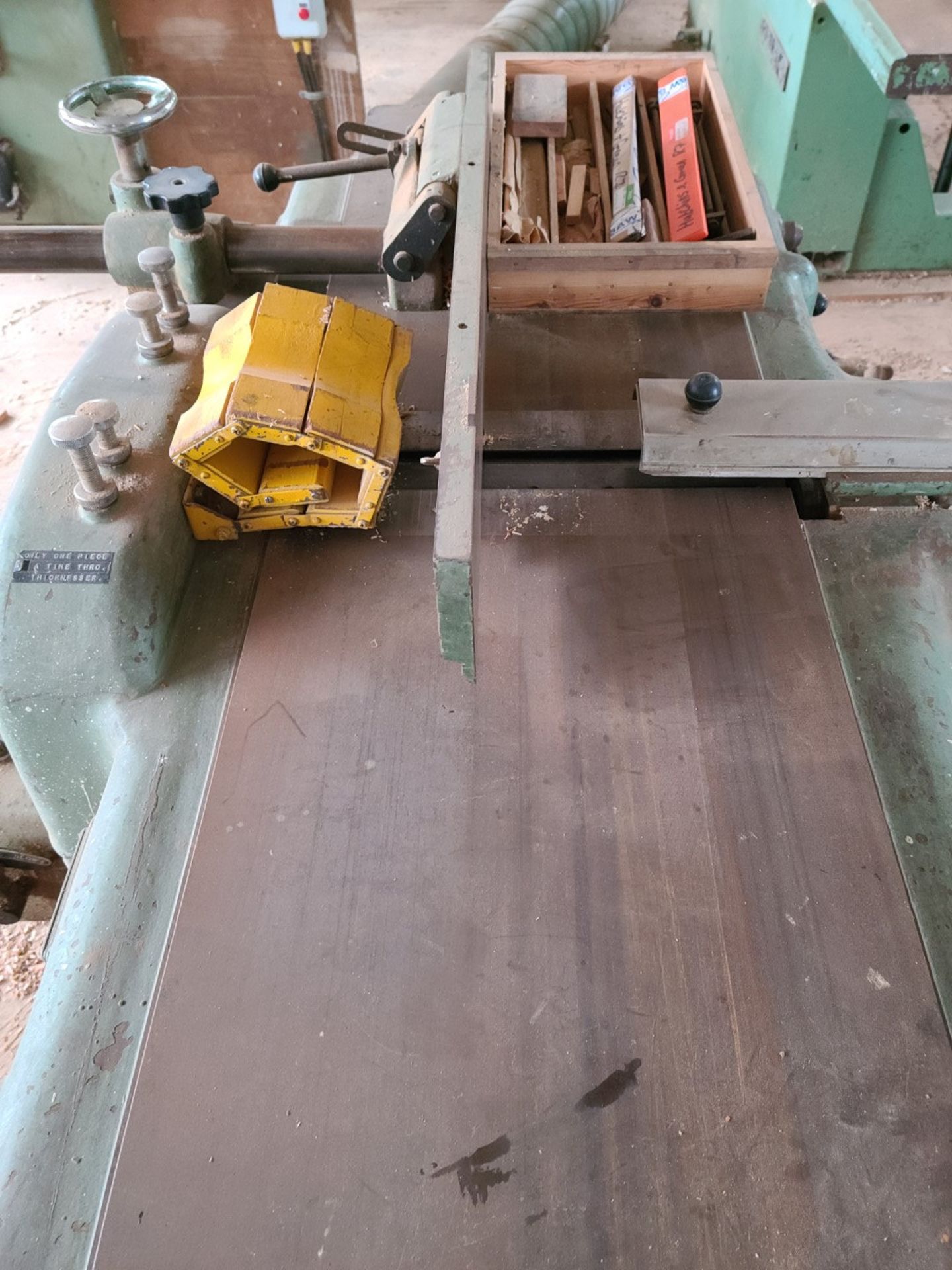 1 x Wadkin 18" Planer Thicknesser - Ref: CNT233 - CL846 - Location: Oxford OX2 - Image 8 of 17