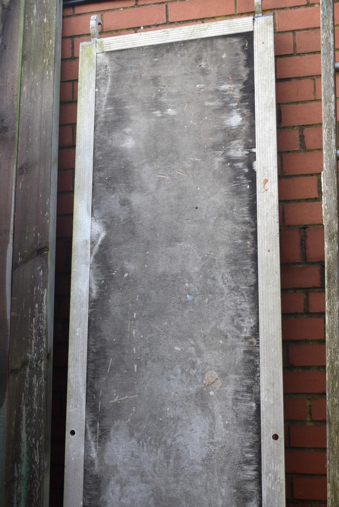 1 x Work Site Platform - Ref: C288 - CL816 - Location: Altrincham WA14 - Image 4 of 11