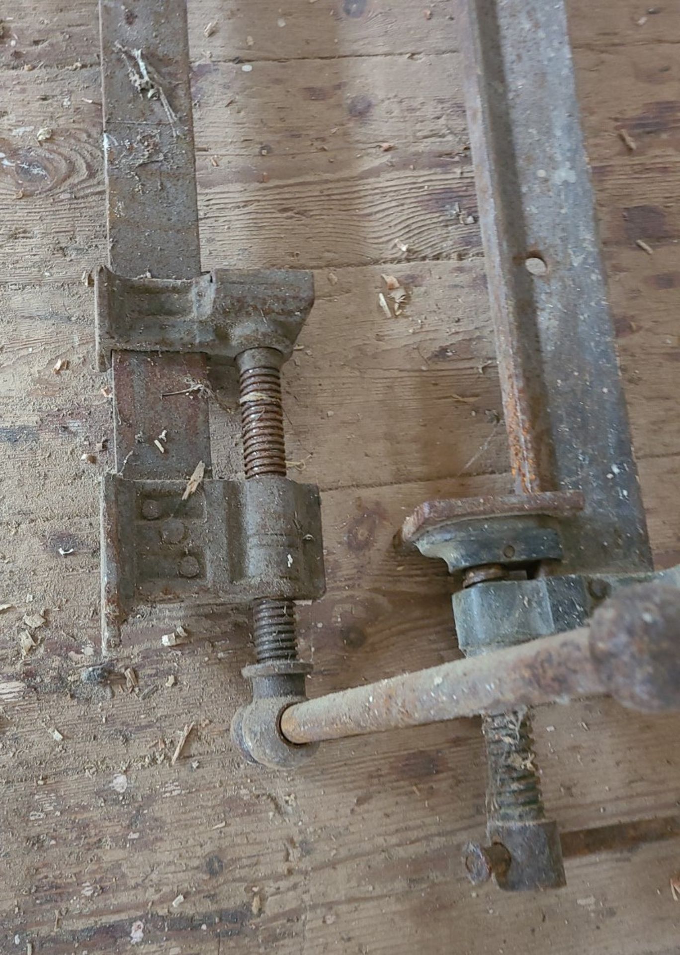 Collection Of Long Metal Clamps - Ref: - CL846 - Location: Oxford OX2This lot is from a recently - Image 2 of 7