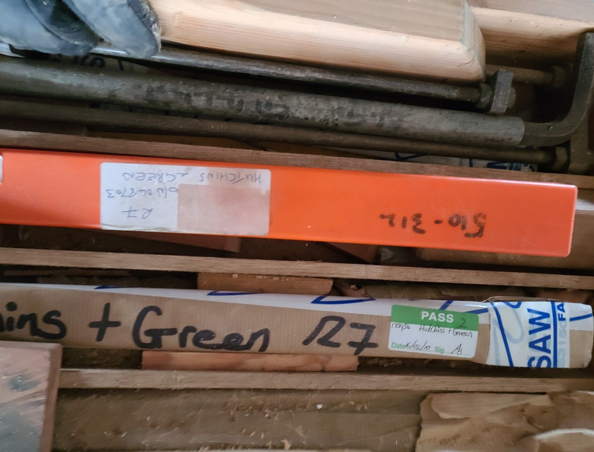 Wooden Box Containing Tool Blades - Ref: - CL846 - Location: Oxford OX2This lot is from a - Image 2 of 4